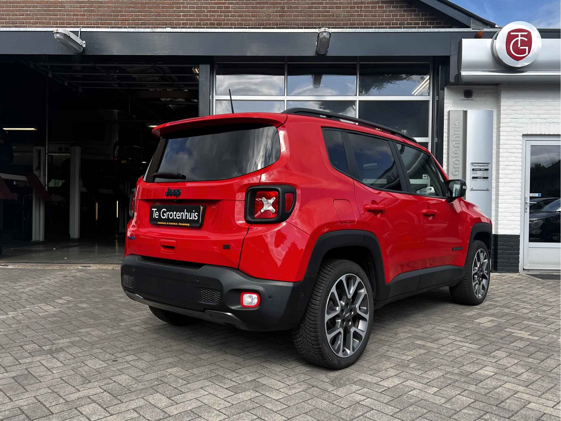 Jeep Renegade 4xe 240 Plug-in Hybrid Electric S vb - 8/32