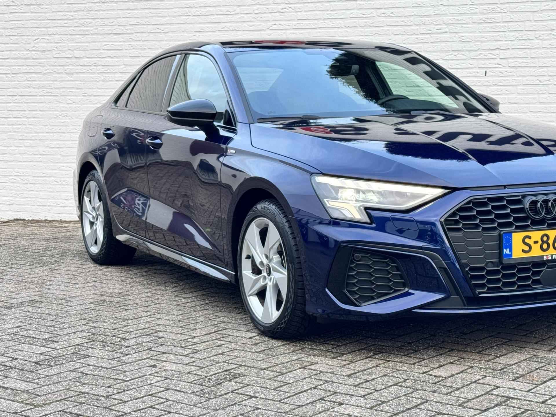 Audi A3 Limousine 30 TFSI S edition mild Hybrid Volleder Stoelverwarming adaptieve Cruise control Apple/Android Carplay Navigatie - 50/55