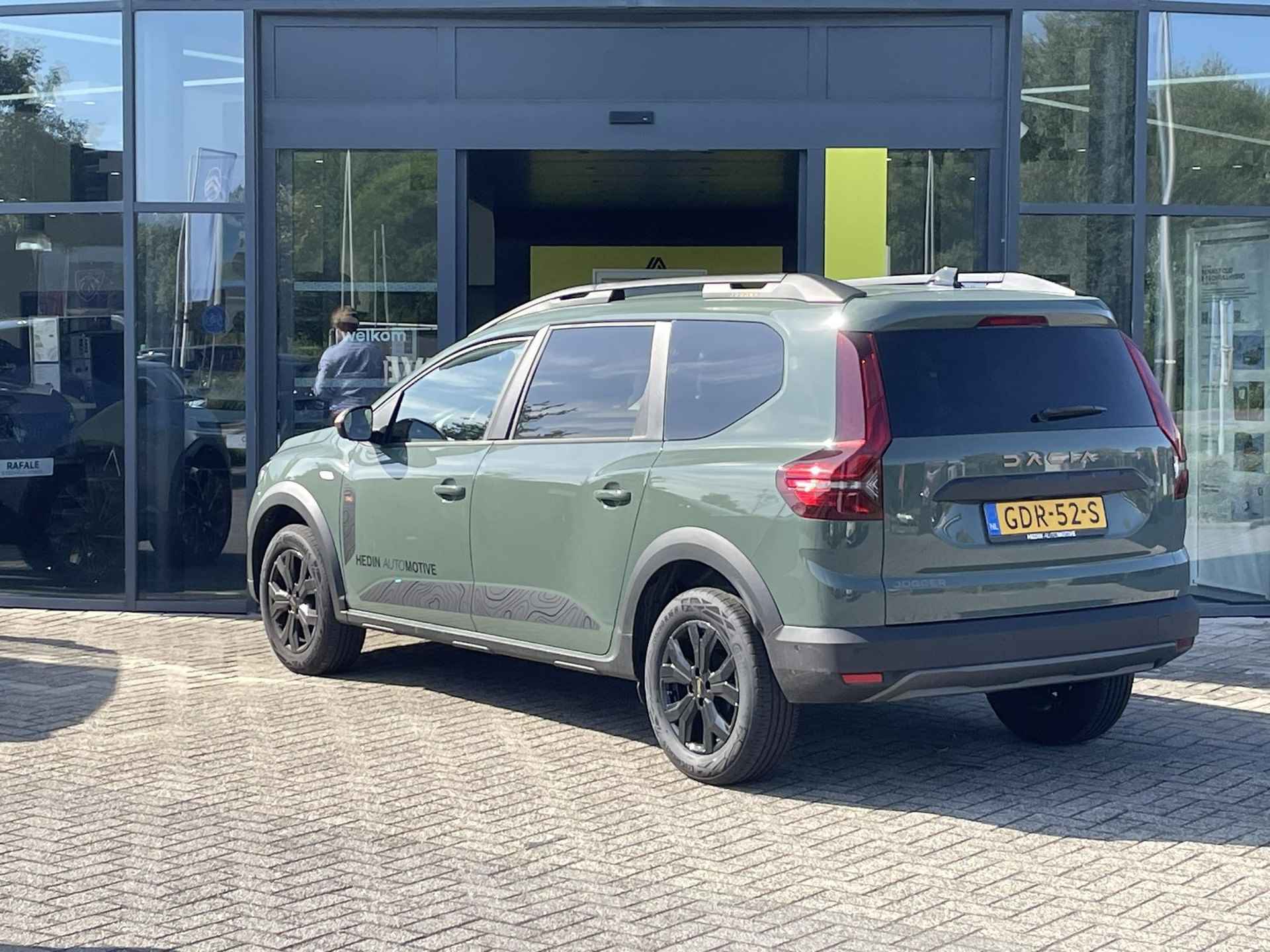 Dacia Jogger 1.0 TCe 110 Extreme 5p. | NAVIGATIE | STOELVERWARMING | DODEHOEK | CAMERA | - 4/24