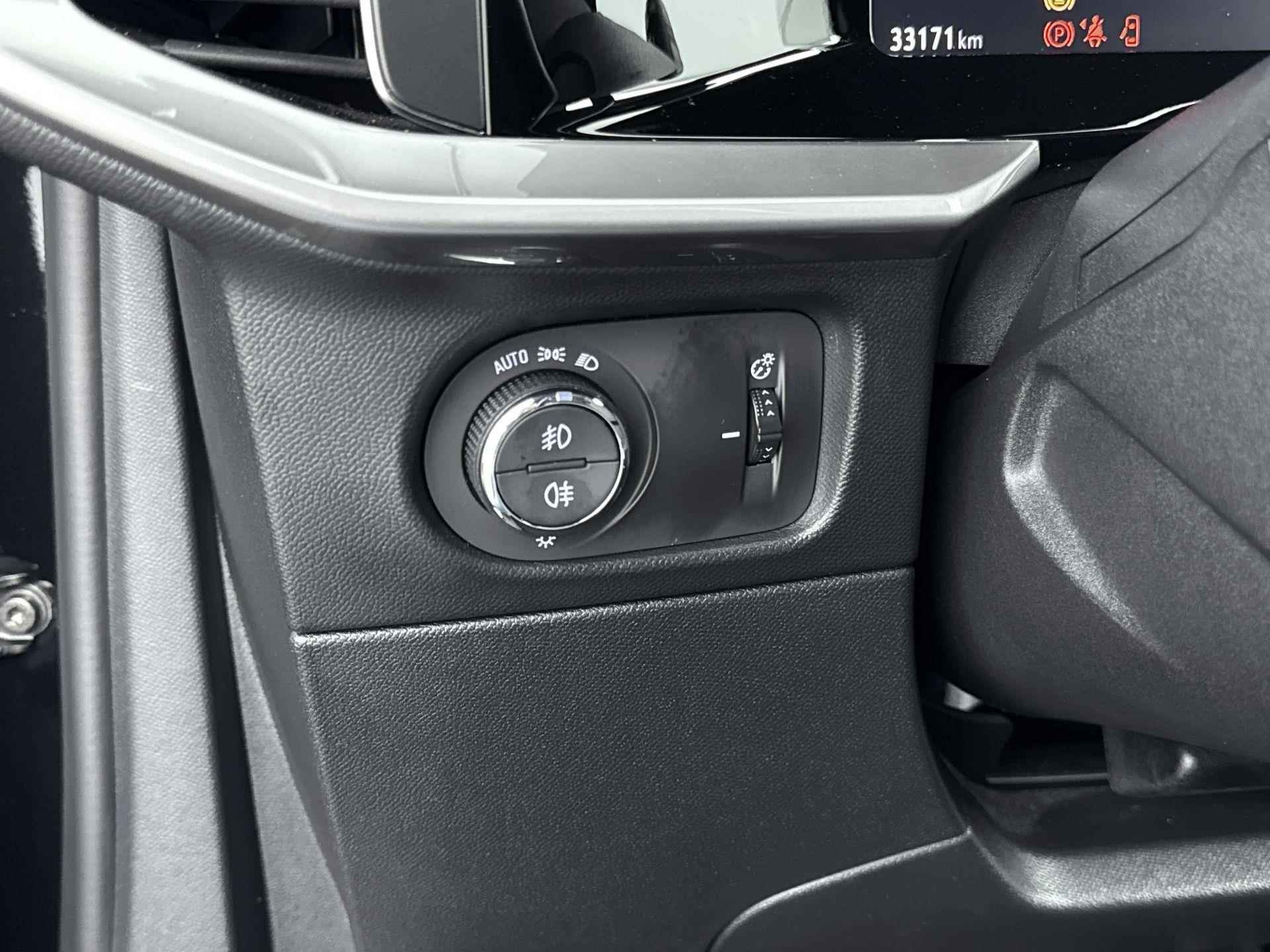 Opel Mokka Ultimate 130pk Automaat | Navigatie | Dodehoek Detectie | Voorstoelen Verwarmd | Alcantara Bekleding | Adaptieve Cruise Control - 23/36