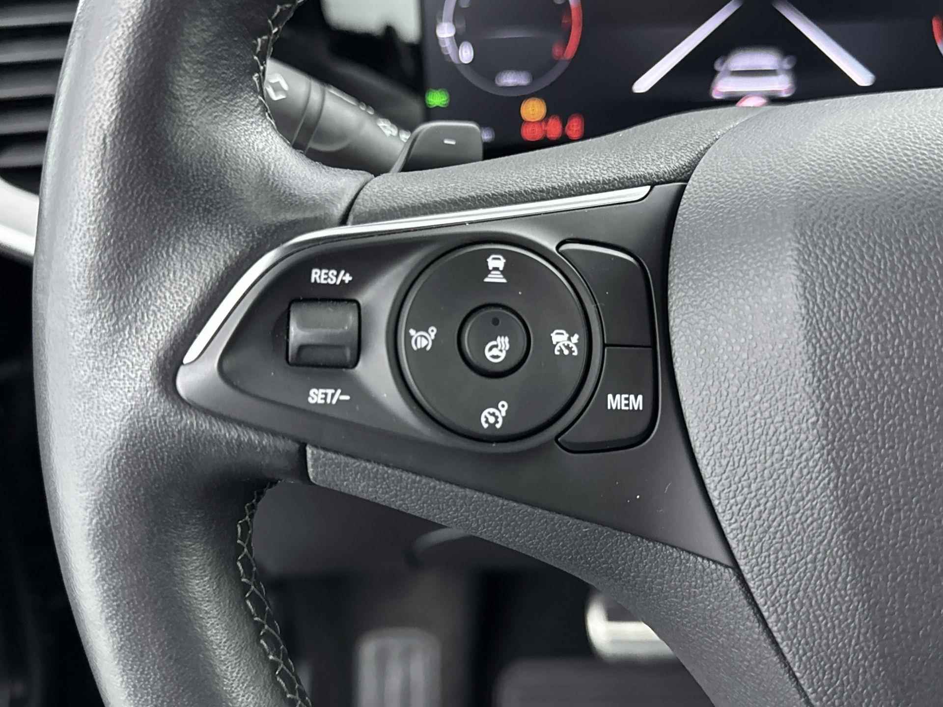 Opel Mokka Ultimate 130pk Automaat | Navigatie | Dodehoek Detectie | Voorstoelen Verwarmd | Alcantara Bekleding | Adaptieve Cruise Control - 25/36