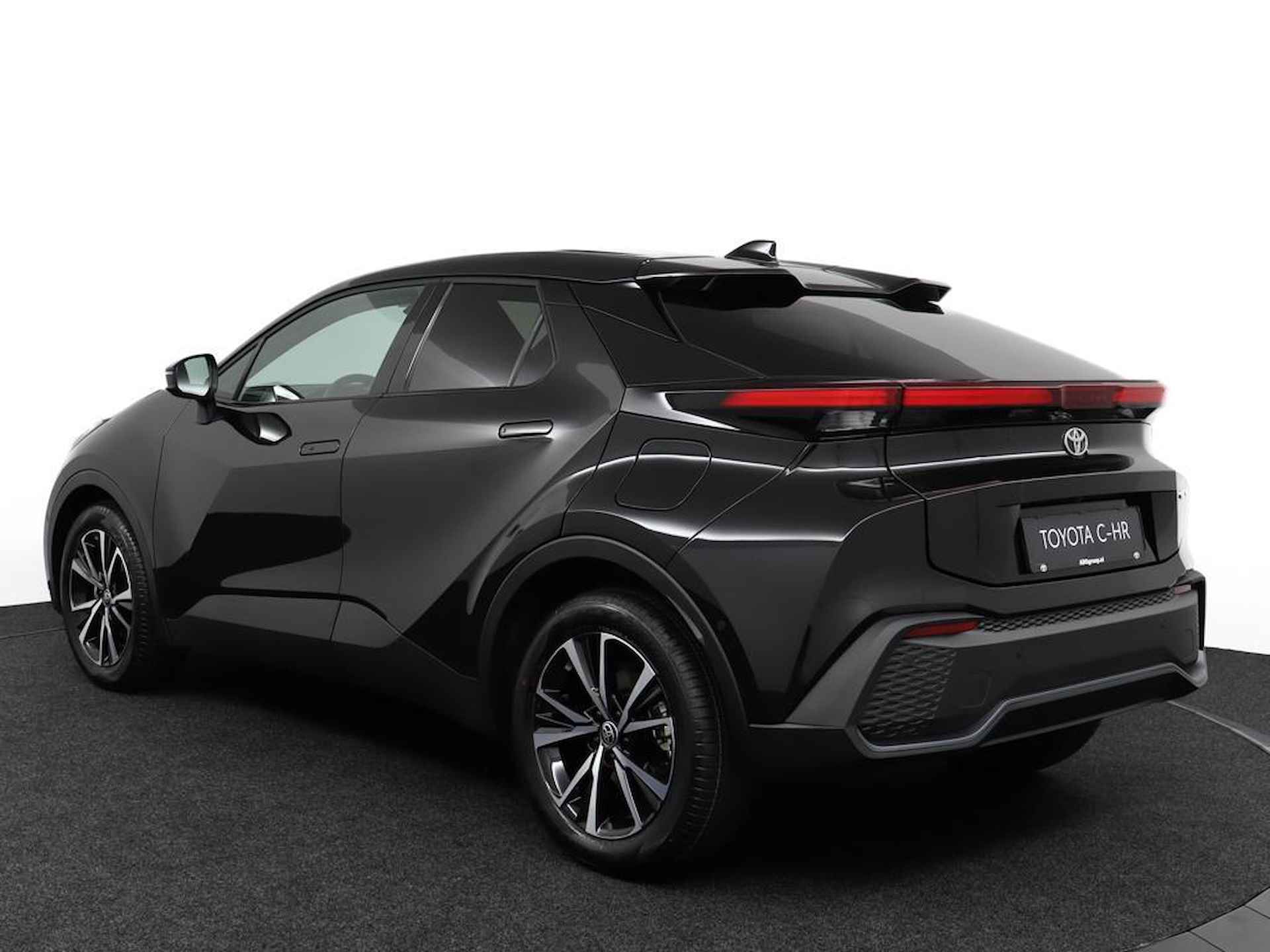 Toyota C-HR 1.8 Hybrid 140 First Edition | Voorraad model | Parkeersensoren | Navigatie | 360Camera | Elektrische achterklep | - 12/54