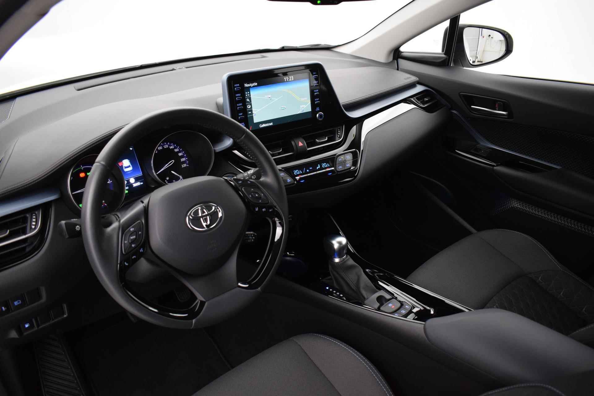 Toyota C-HR 1.8 Hybrid Dynamic Apple/Android Automaat - 2/39