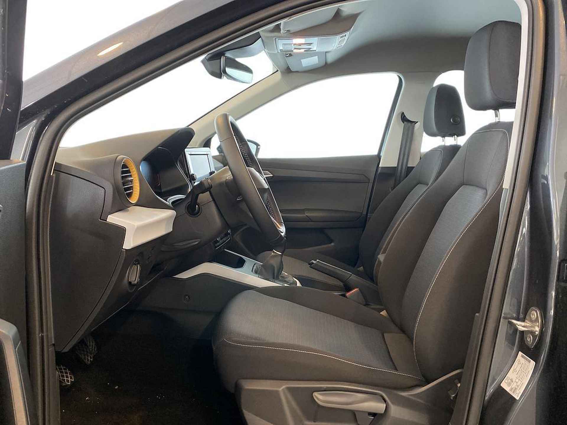 SEAT Arona 1.0 TSI 110pk Style | Apple carplay/Android auto | Parkeersensoren achter | Stoelverwarming - 7/30