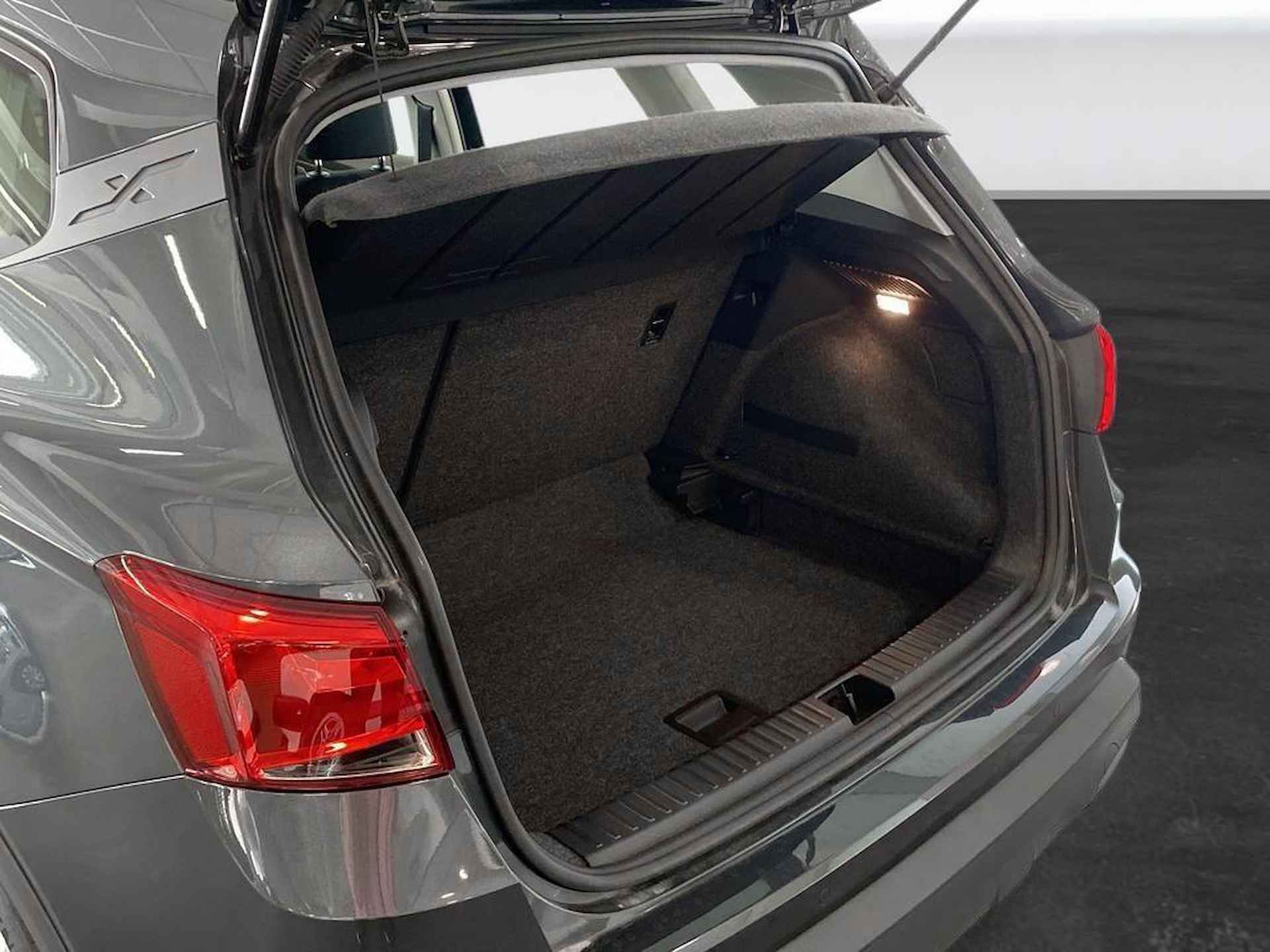 SEAT Arona 1.0 TSI 110pk Style | Apple carplay/Android auto | Parkeersensoren achter | Stoelverwarming - 27/30