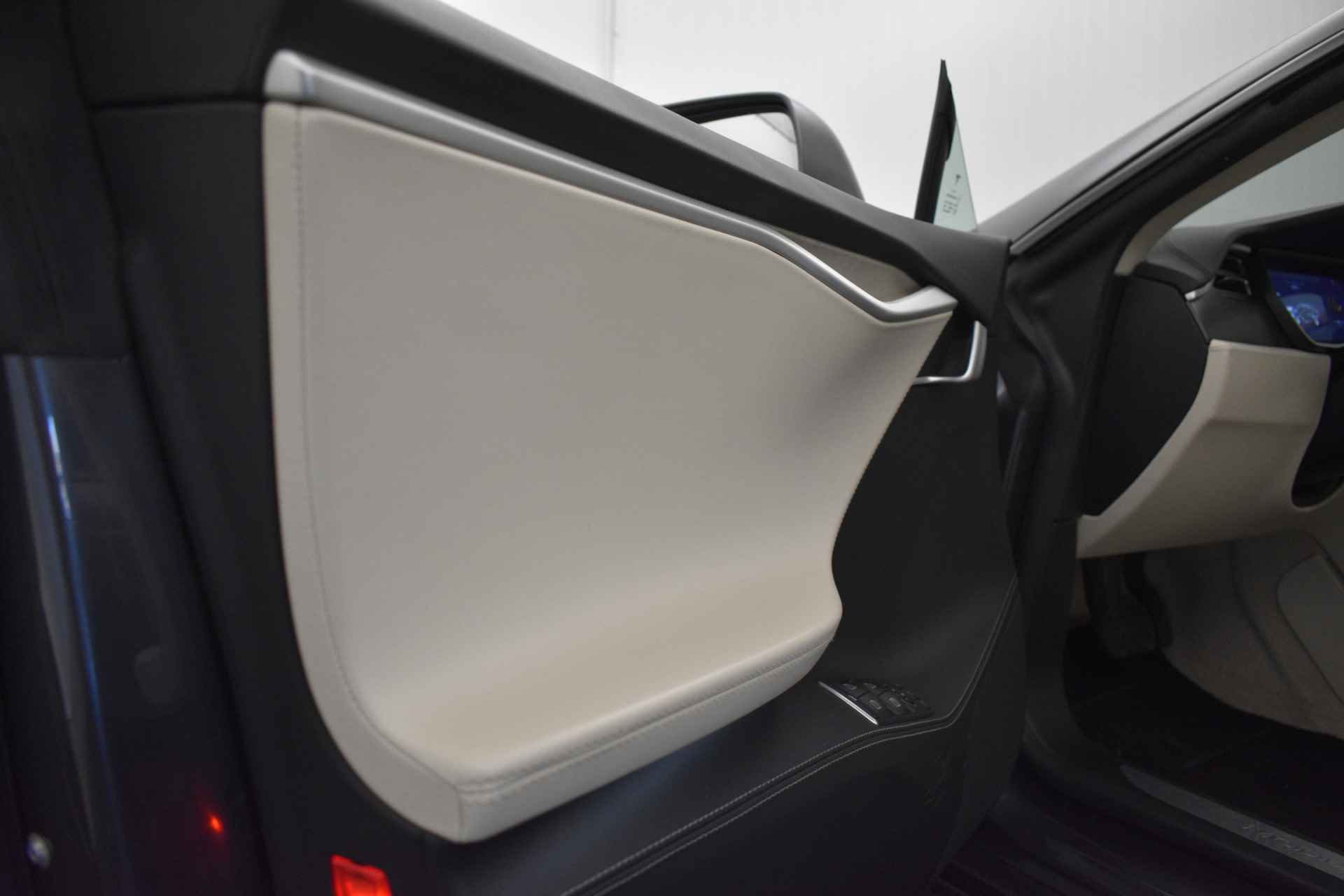 Tesla Model S 100D Long Range open dak Luchtv 417pk Winter Premium sound Autop 2.5 - 24/66