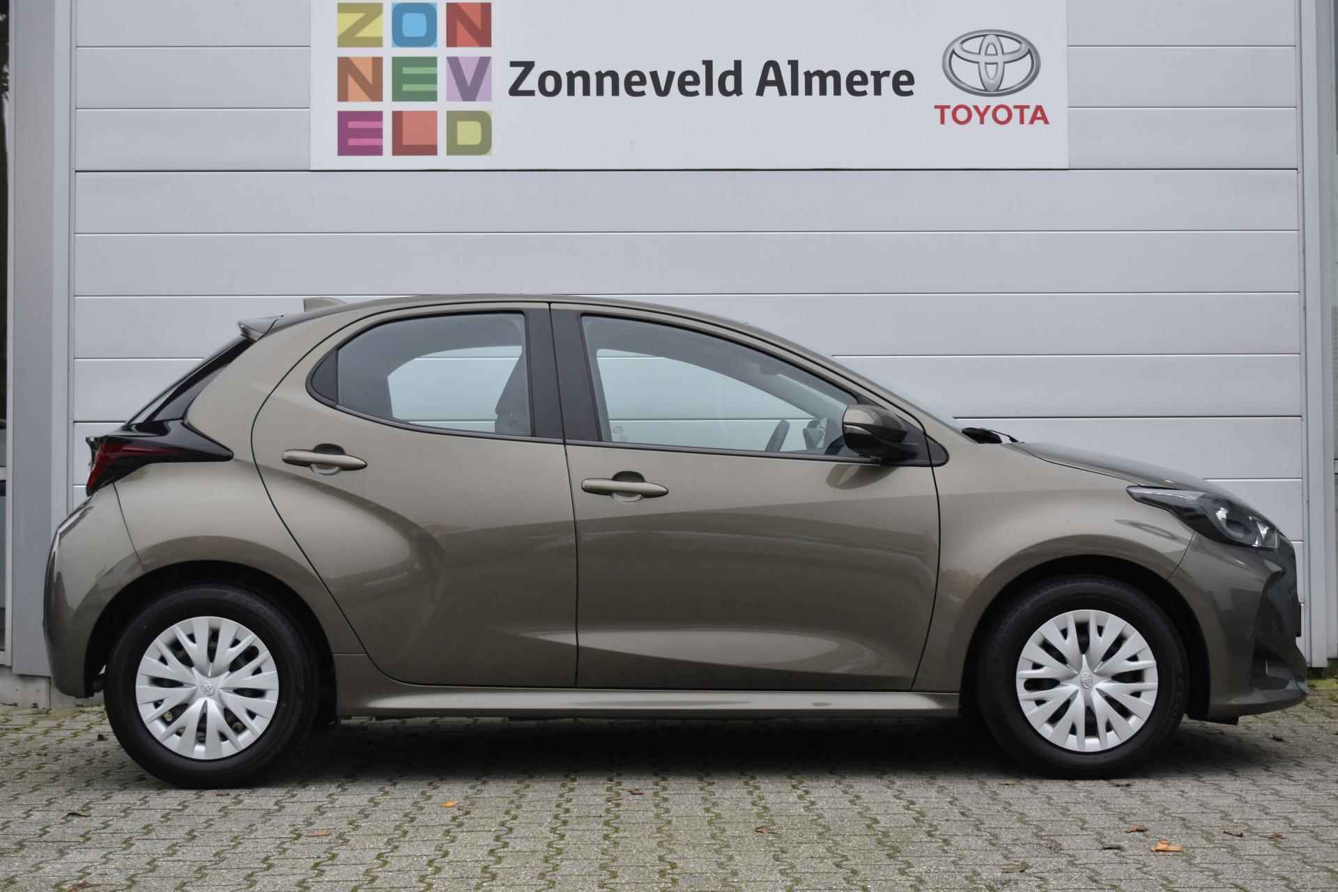 Toyota Yaris 1.0 VVT-i Active - 5/27