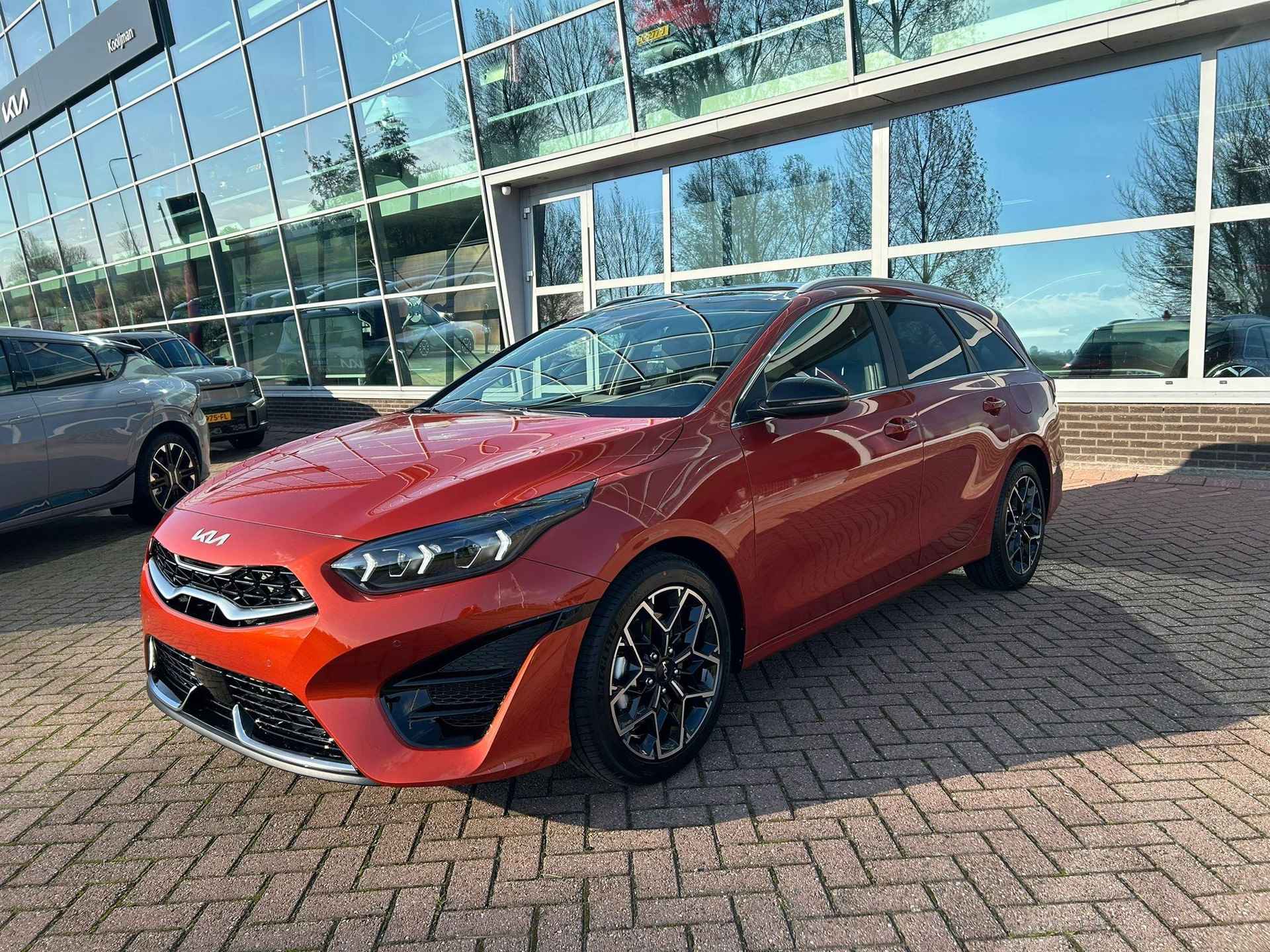 Kia Ceed Sportswagon 1.5 T-GDi GT-Line 2200,- VOORRAADKORTING | AUTOMAAT | 140PK - 2/19