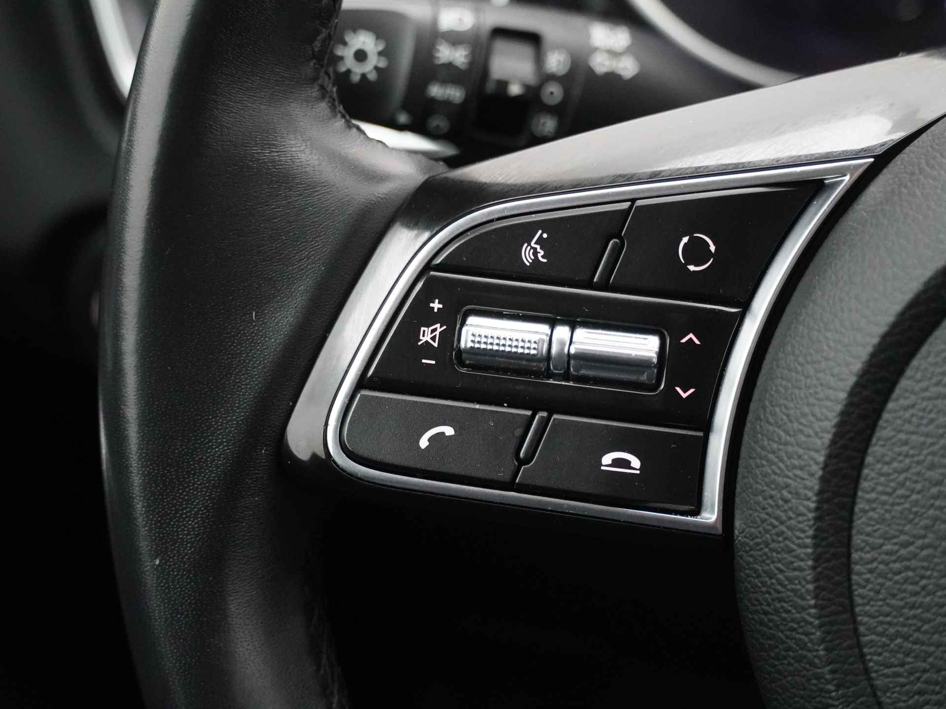 Kia Xceed 1.0 T-GDi DynamicLine - Navigatie - Cruise Control - Apple CarPlay / Android Auto - Trekhaak - Fabrieksgarantie tot 10-2027 - 28/48