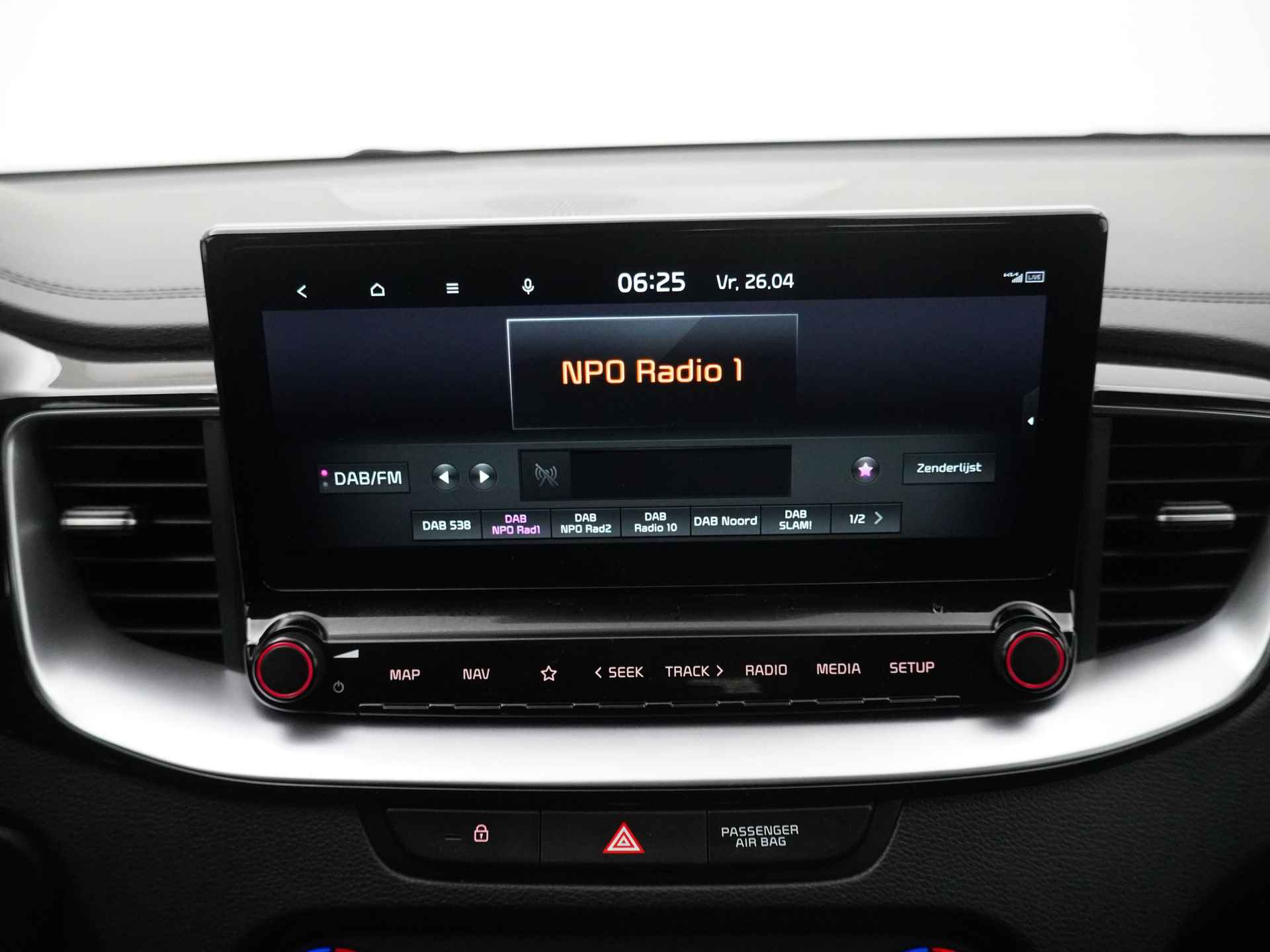 Kia Xceed 1.0 T-GDi DynamicLine - Navigatie - Cruise Control - Apple CarPlay / Android Auto - Trekhaak - Fabrieksgarantie tot 10-2027 - 32/48