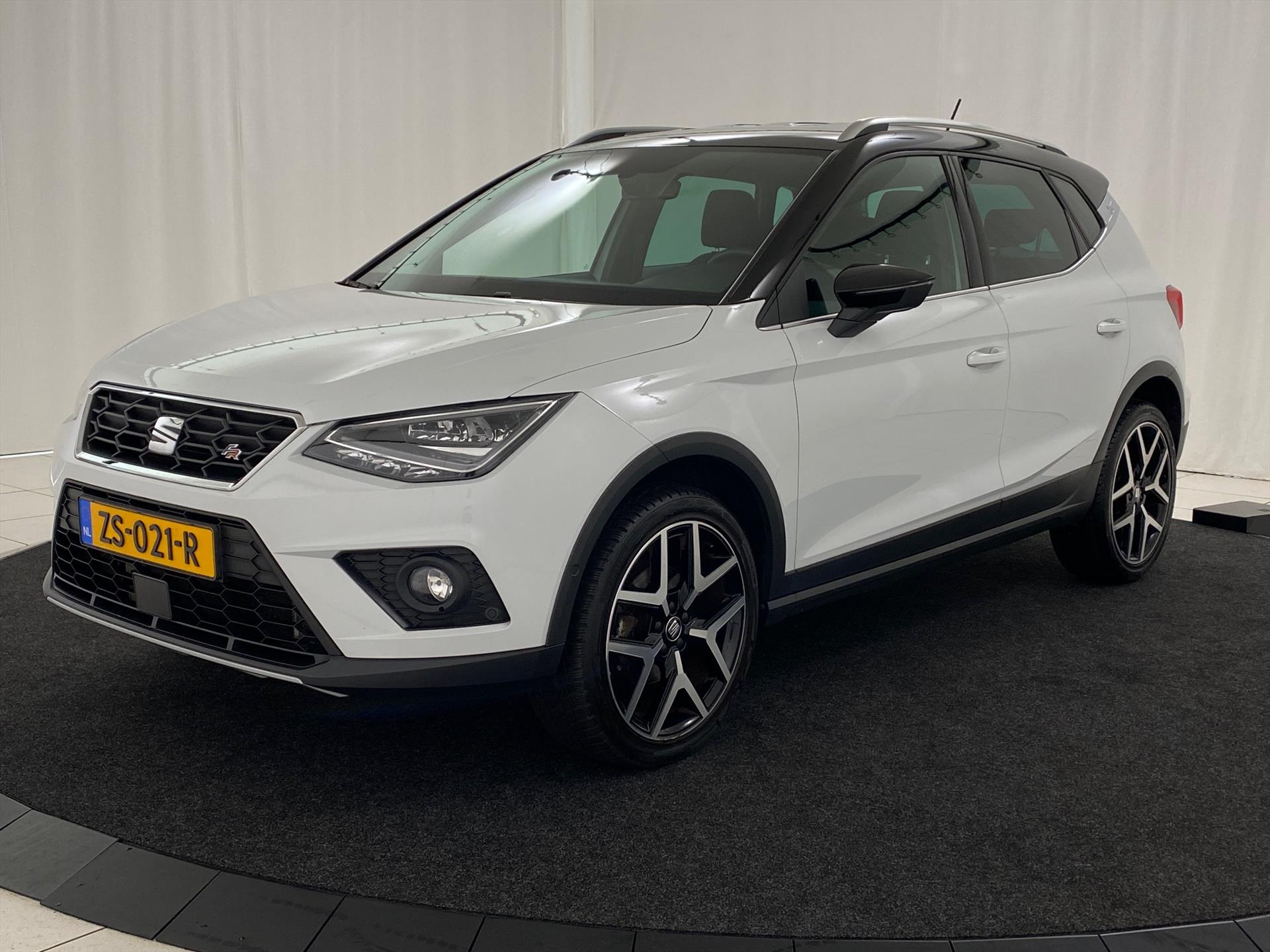 SEAT Arona 1.0 TSI 115pk FR Business Intense / Camera / Trekhaak / Navi / LED