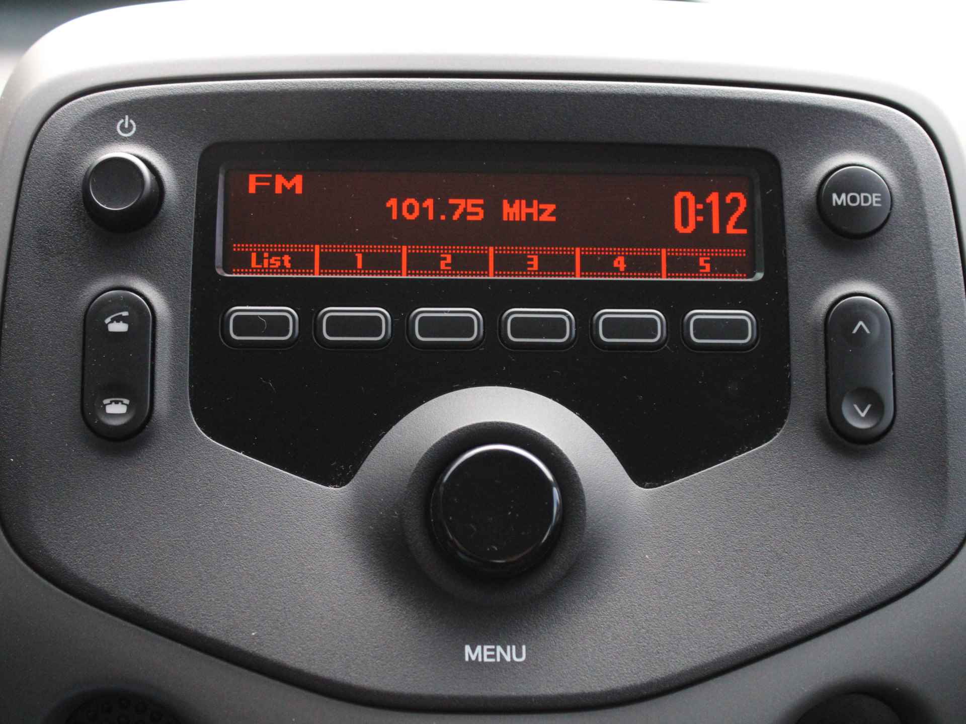 Peugeot 108 1.0 e-VTi 72PK Active 5DRS Airconditioning, Audio, Bluetooth, Elektrische ramen voor - 23/36