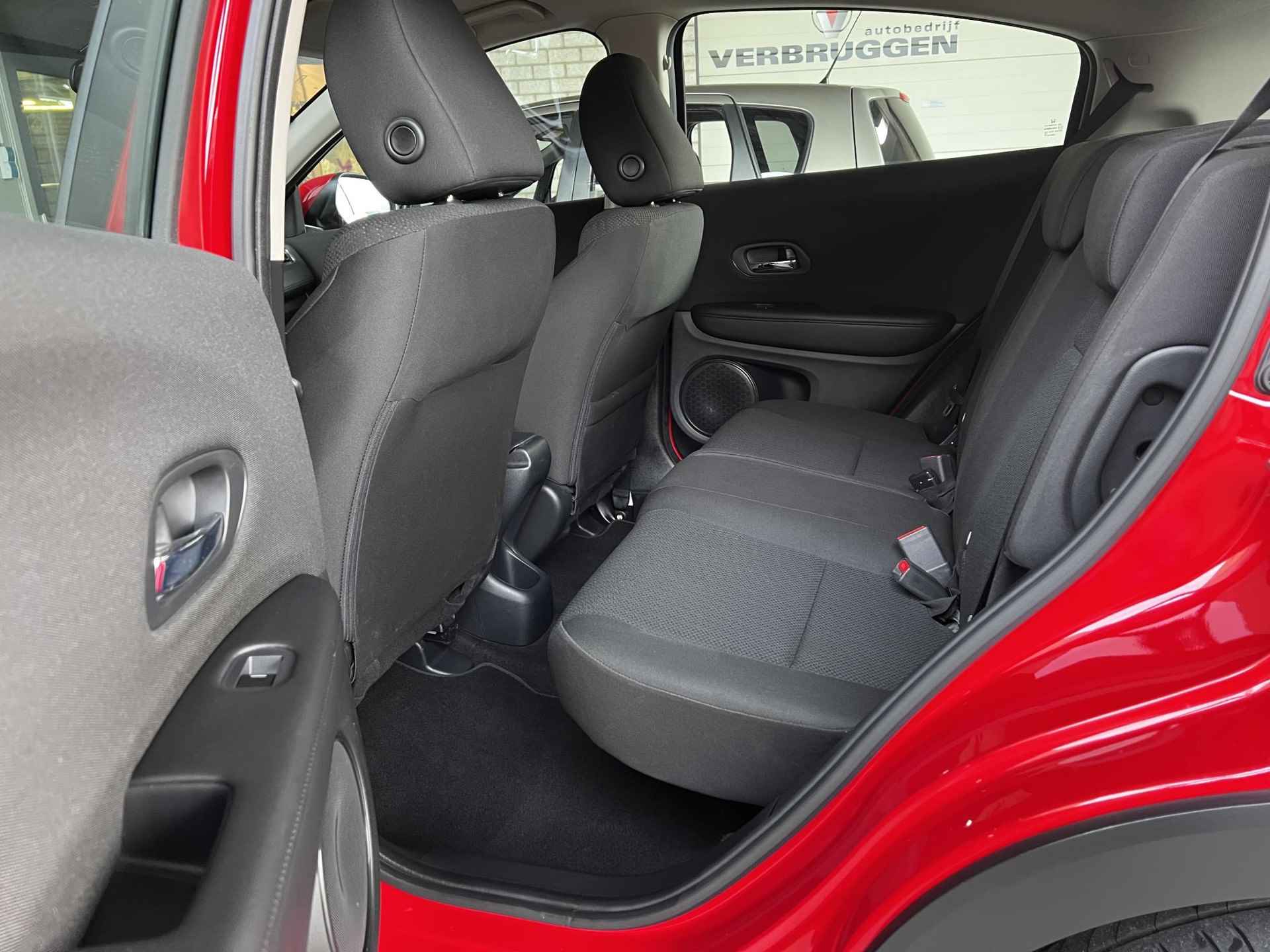 Honda HR-V 1.5 i-VTEC Comfort | Carplay | Cruise | Stoelverwarming | All-in rijklaarprijs - 31/40