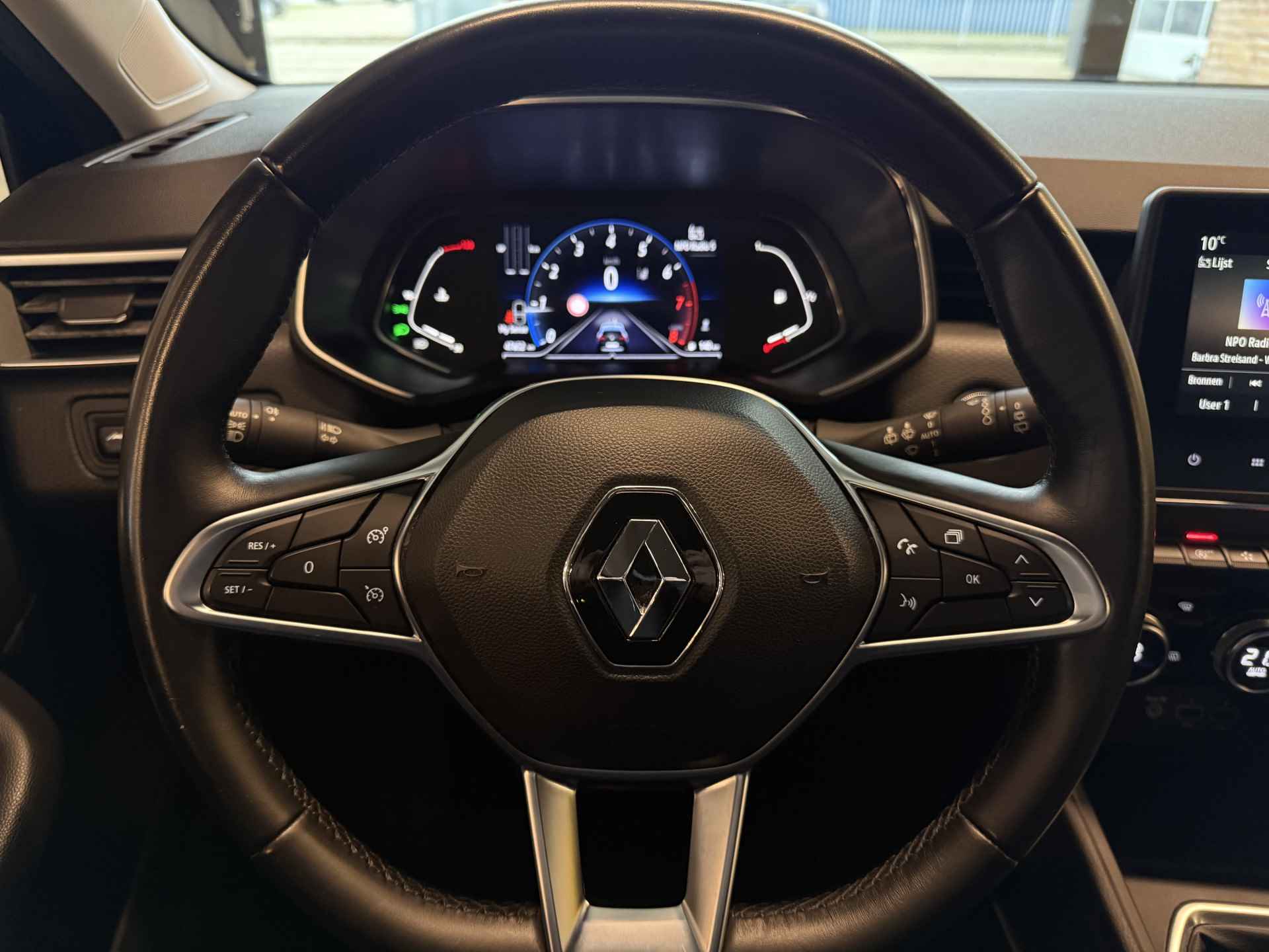 Renault Clio Intens Tce 100 | Apple Carplay/Android Auto | Multisense | tijdelijk gratis Top Afleverpakket twv Eur 695 - 18/47