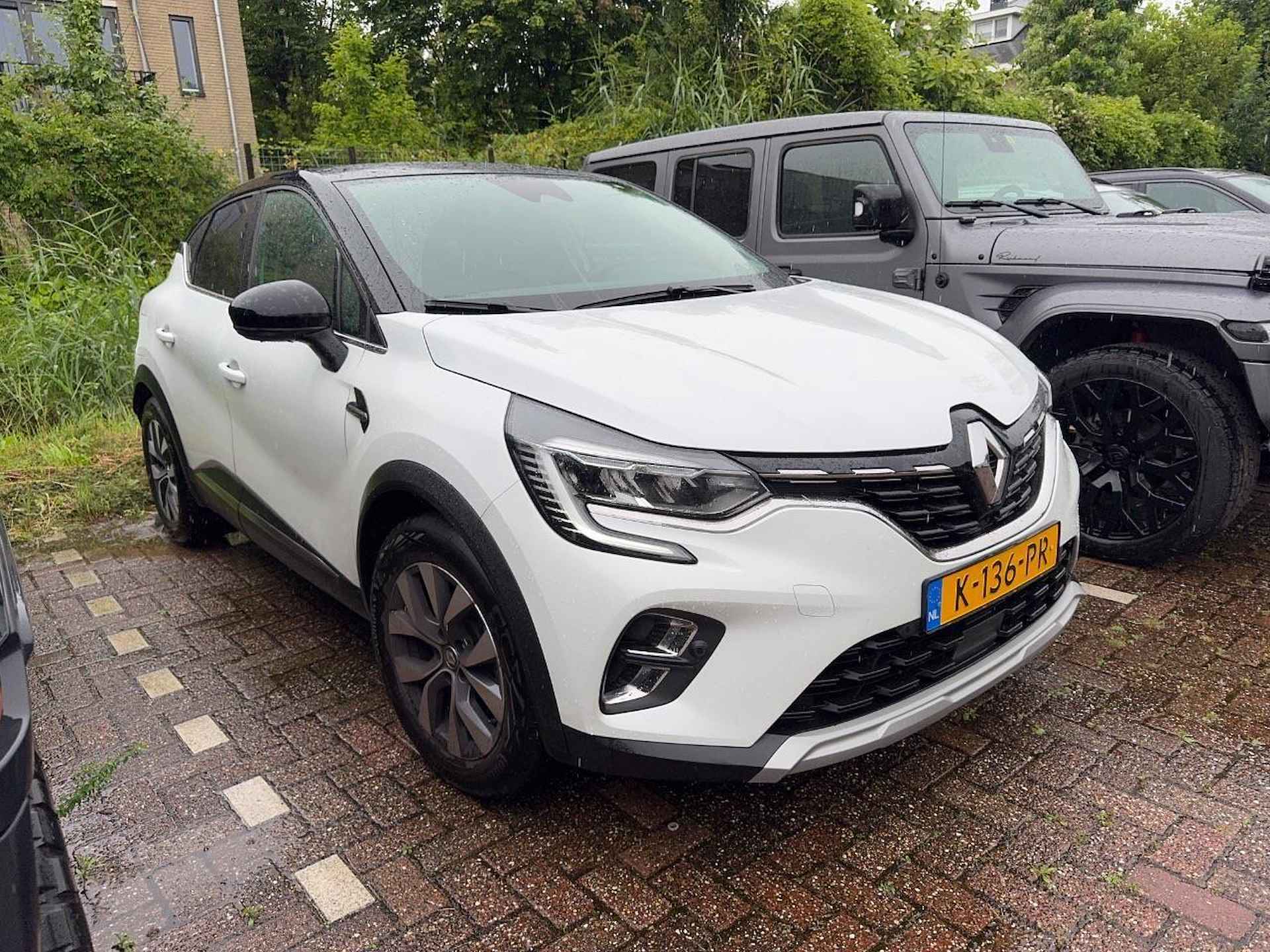 Renault Captur 1.0 TCe 90 Intens - 4/13