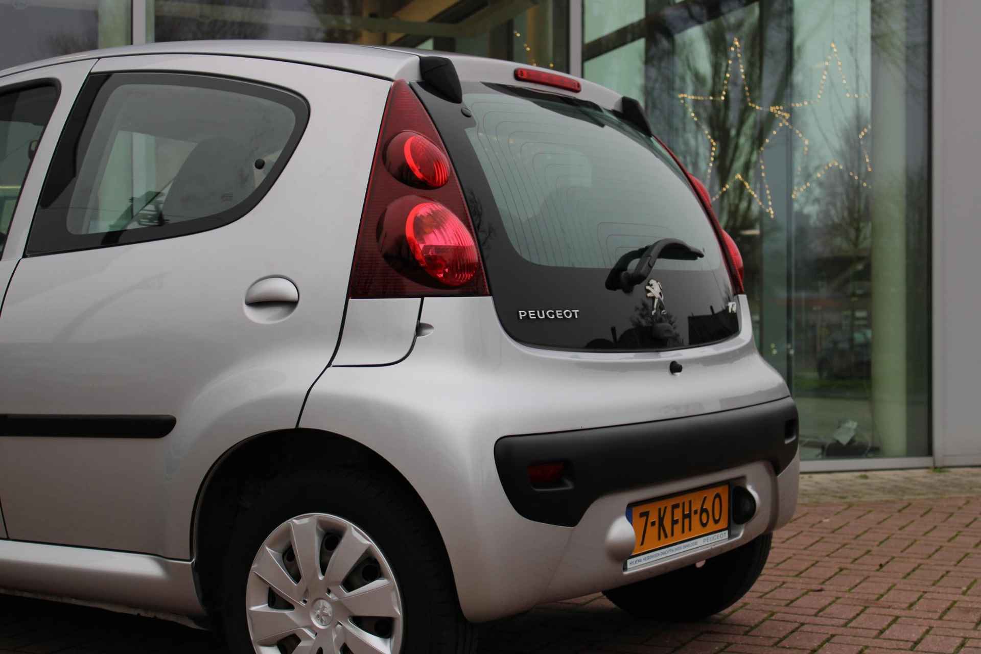 Peugeot 107 1.0 Active - 24/39