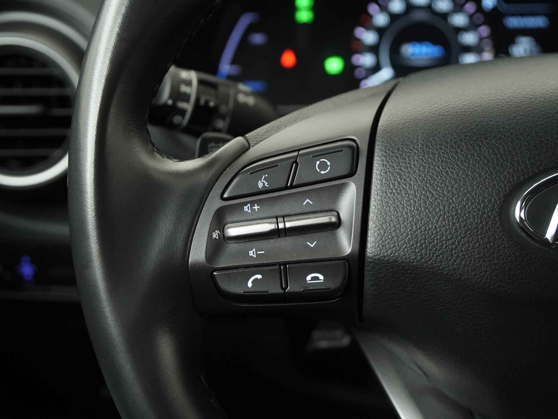 Hyundai KONA EV Comfort 64kWh 21.945,- na subsidie | 3-fase | Navigatie | Zondag Open! - 7/39