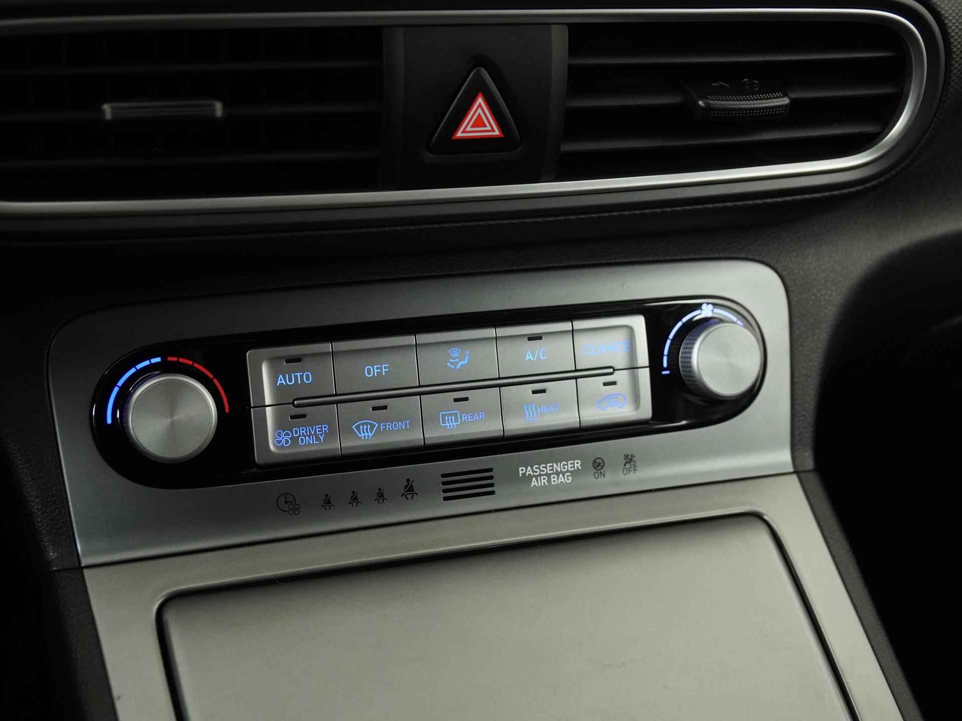 Hyundai KONA EV Comfort 64kWh 21.945,- na subsidie | 3-fase | Navigatie | Zondag Open! - 10/39