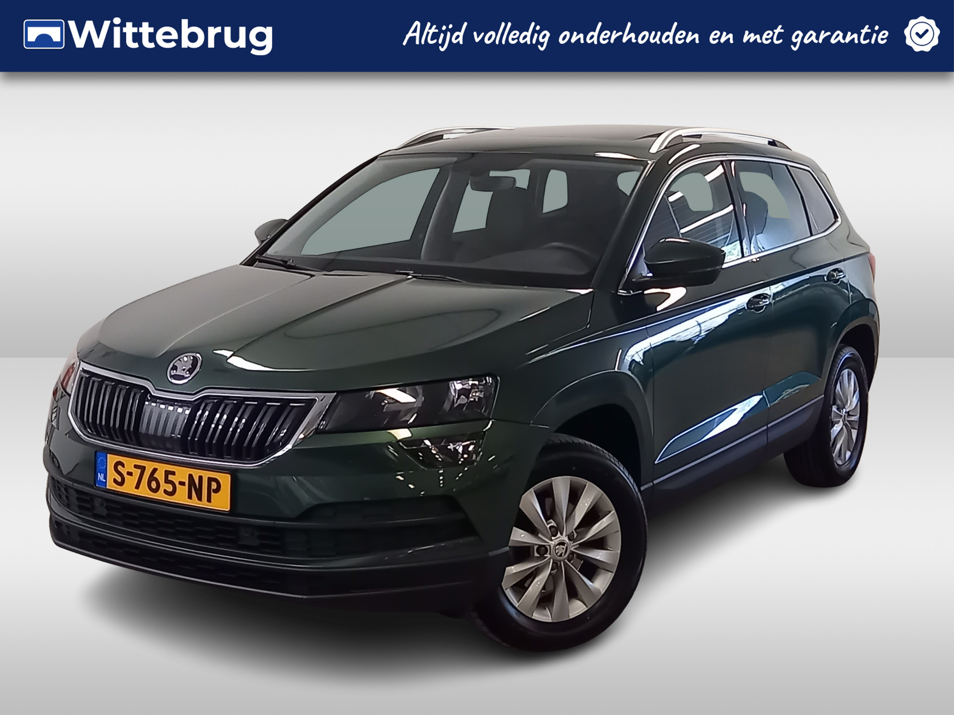 Škoda Karoq 1.5 TSI 150pk ACT Sportline Business met o.a. lederenbekleding en Panoramadak!