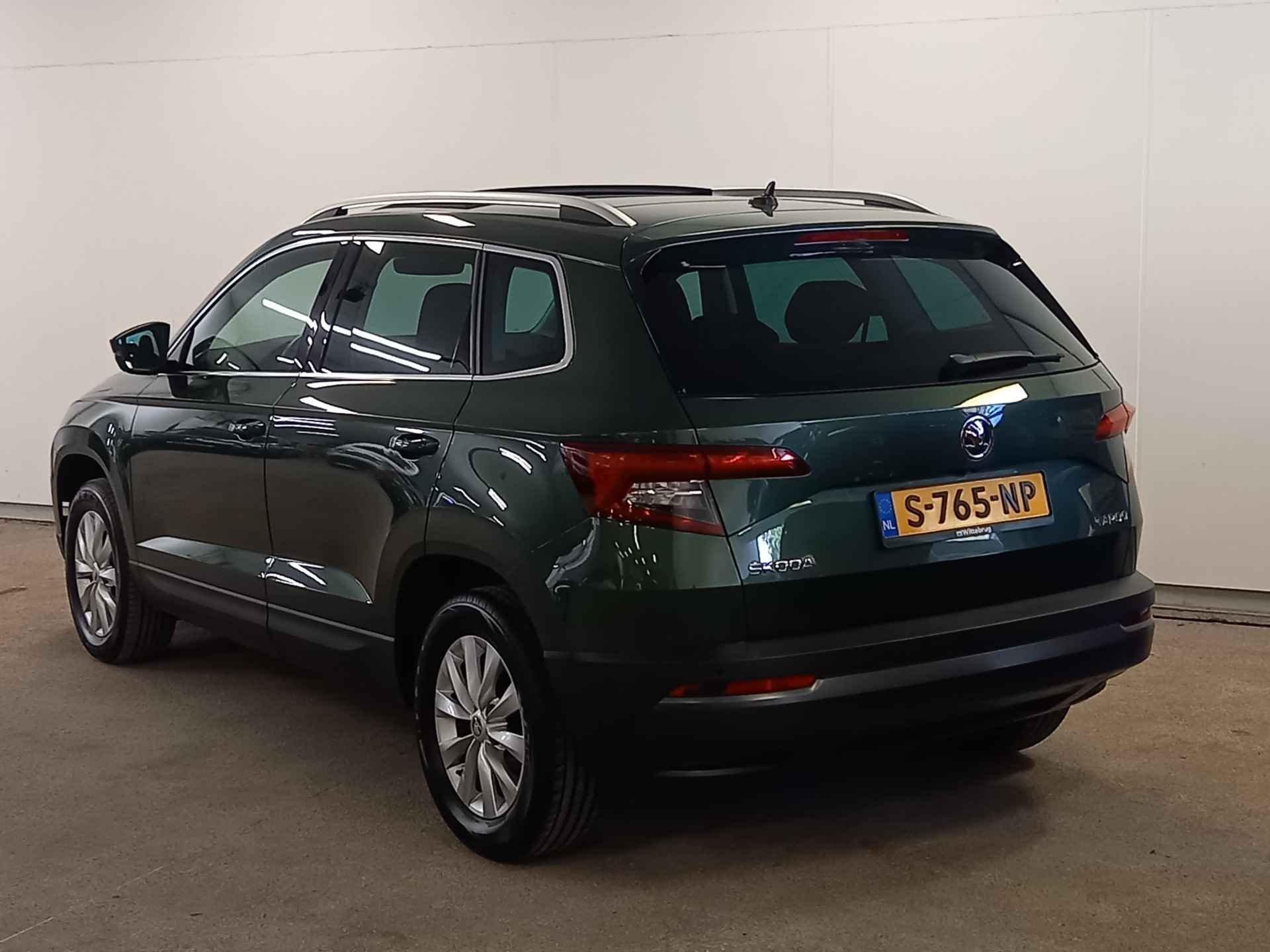 Škoda Karoq 1.5 TSI 150pk ACT Sportline Business met o.a. lederenbekleding en Panoramadak! - 5/43