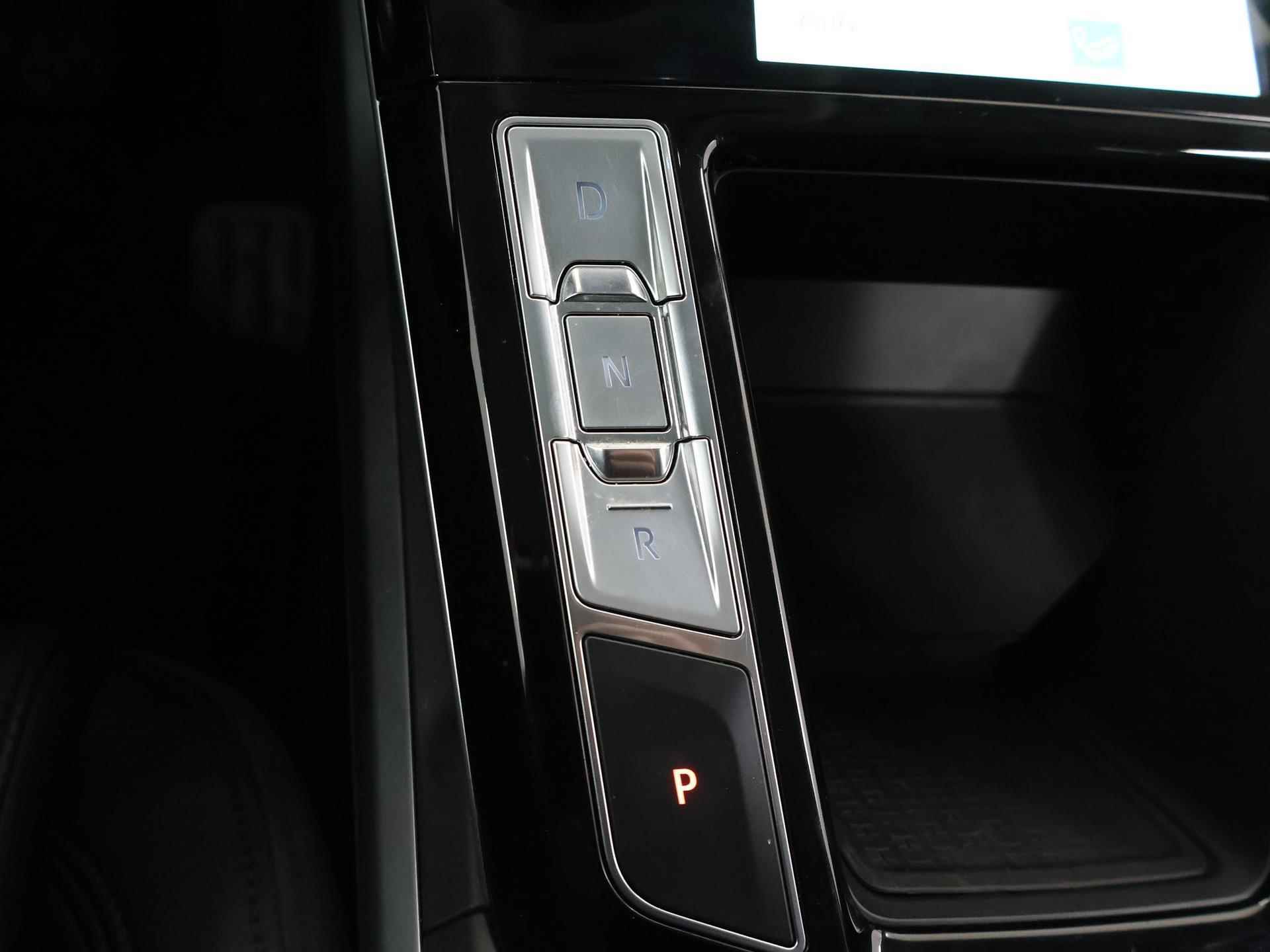 Jaguar I-PACE EV400 Business Edition S 90 kWh | Navigatie | Leder |  Parkeercamera | Stoelverwarming | Lederen stuurwiel | - 29/44
