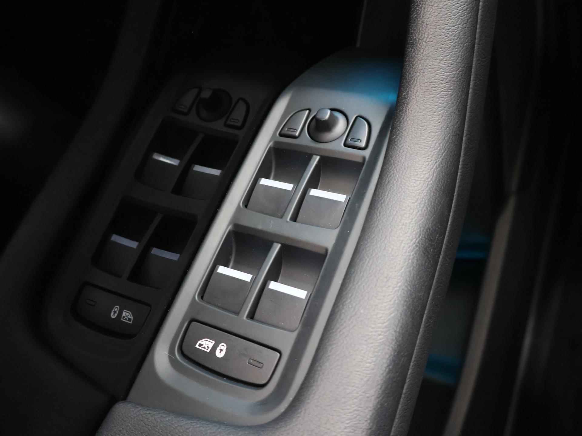 Jaguar I-PACE EV400 Business Edition S 90 kWh | Navigatie | Leder |  Parkeercamera | Stoelverwarming | Lederen stuurwiel | - 38/44
