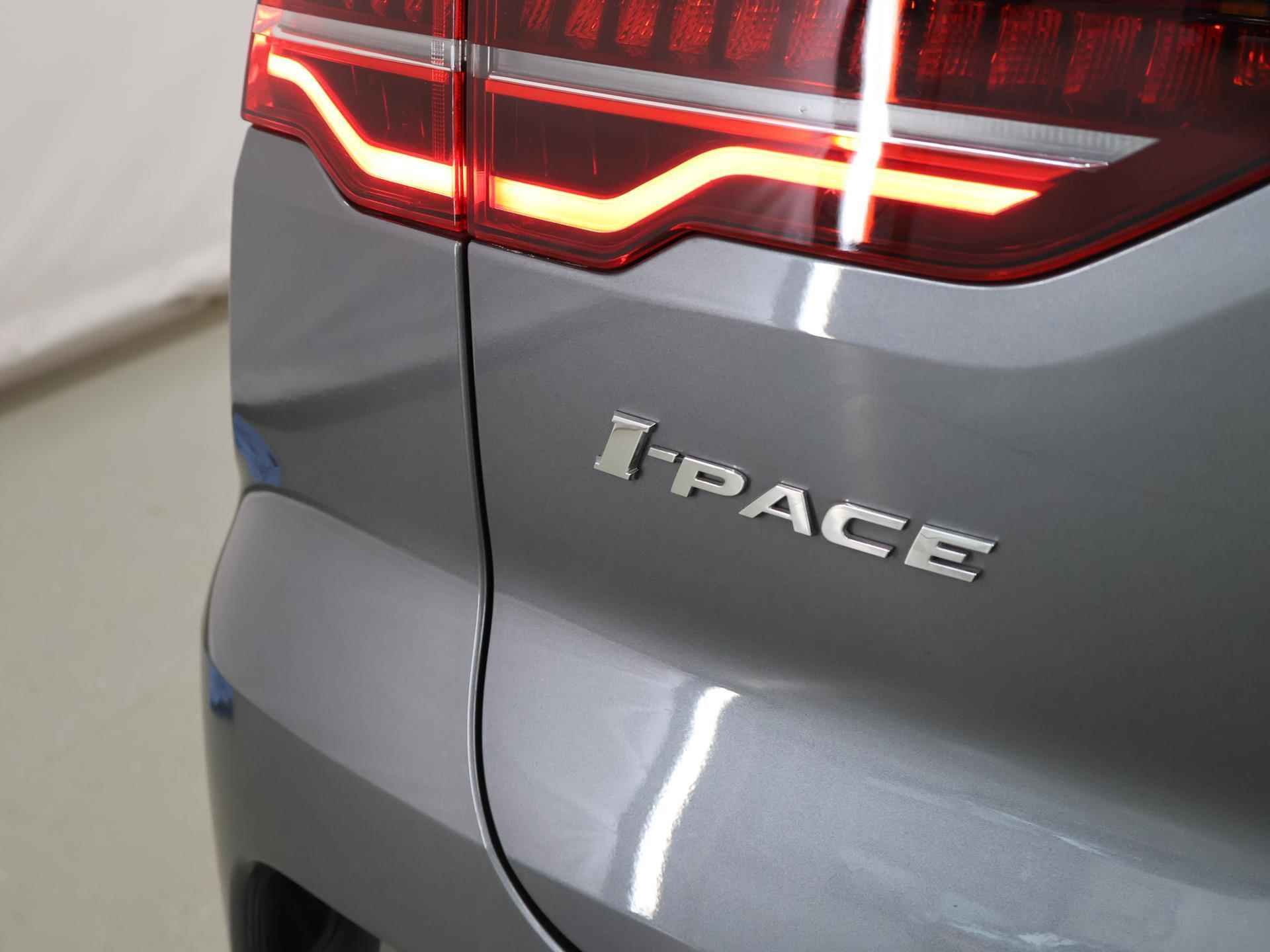 Jaguar I-PACE EV400 Business Edition S 90 kWh | Navigatie | Leder |  Parkeercamera | Stoelverwarming | Lederen stuurwiel | - 41/44