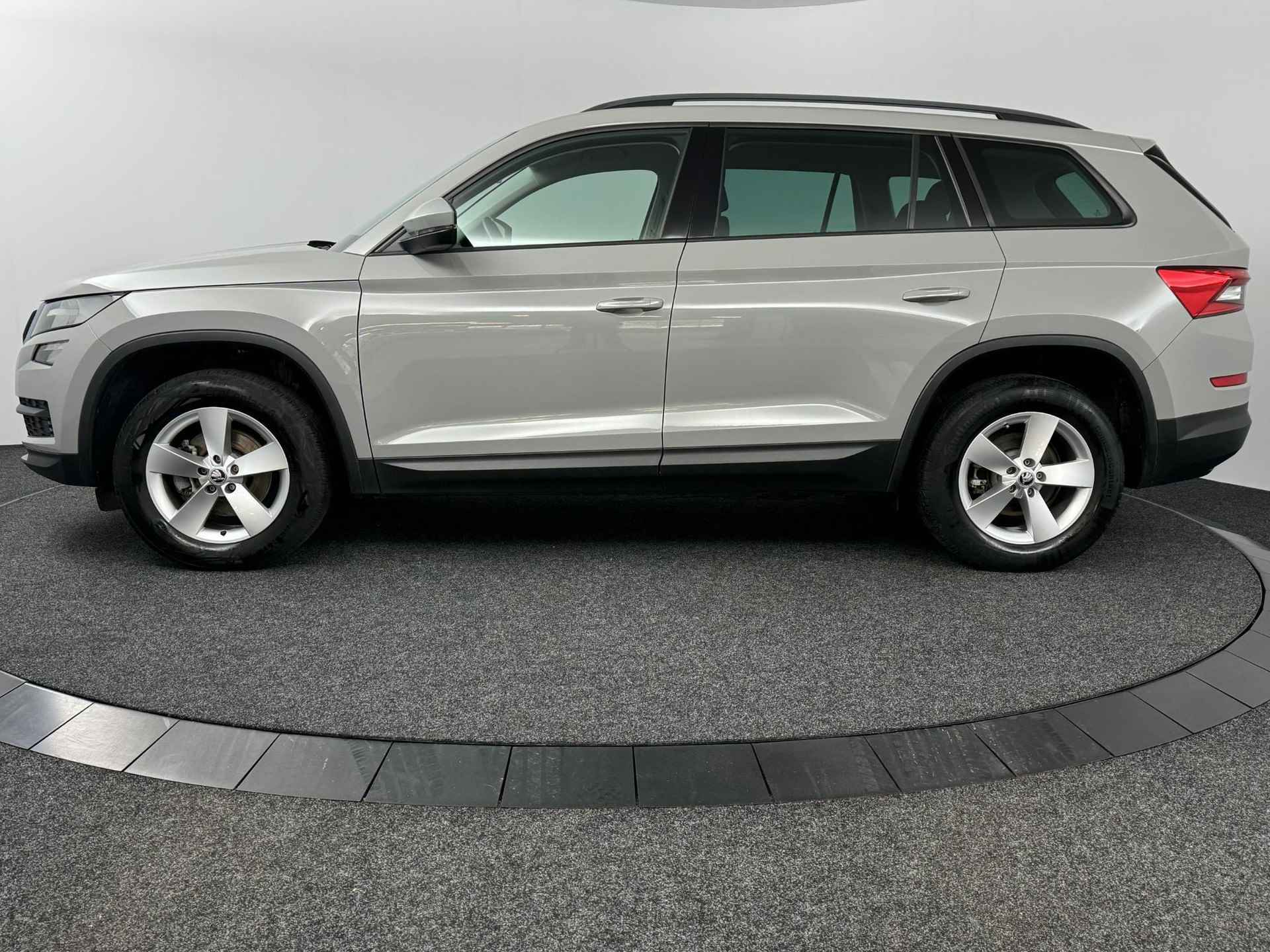 Skoda Kodiaq 1.5 TSI Ambition CLIMA | CRUISE | NAVI | PDC | ANDROID & APPLE CARPLAY | - 5/44