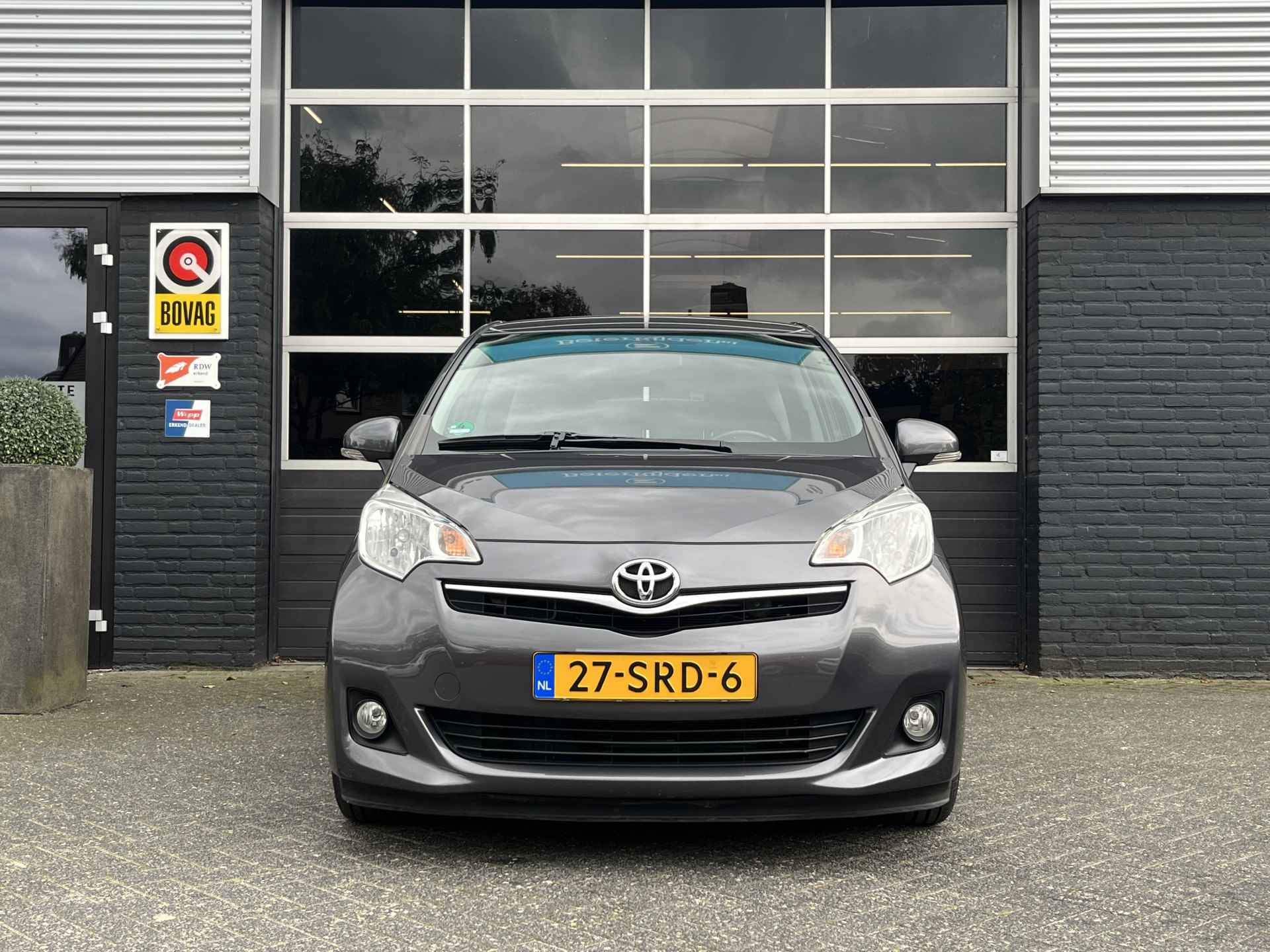 Toyota Verso-S 1.3 VVT-i Aspiration, Automaat, Camera, Pdc, NAP - 4/16