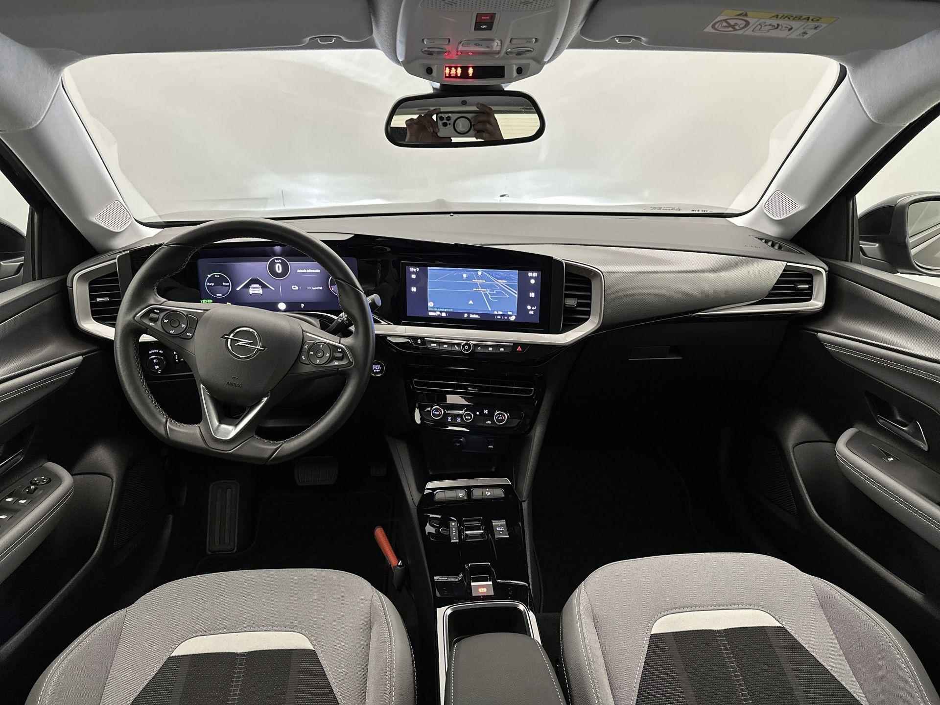 Opel Mokka Electric EV Level 3 50 kWh 136 pk | Navigatie | Achteruitrijcamera | Parkeersensoren Voor en Achter | LED Koplampen | Keyless Start | Dodehoek Detectie | DAB Ontvanger | Climate Control  | Cruise Control | 17" Lichtmetalen Velgen | Apple Carplay/Android Auto | - 13/39