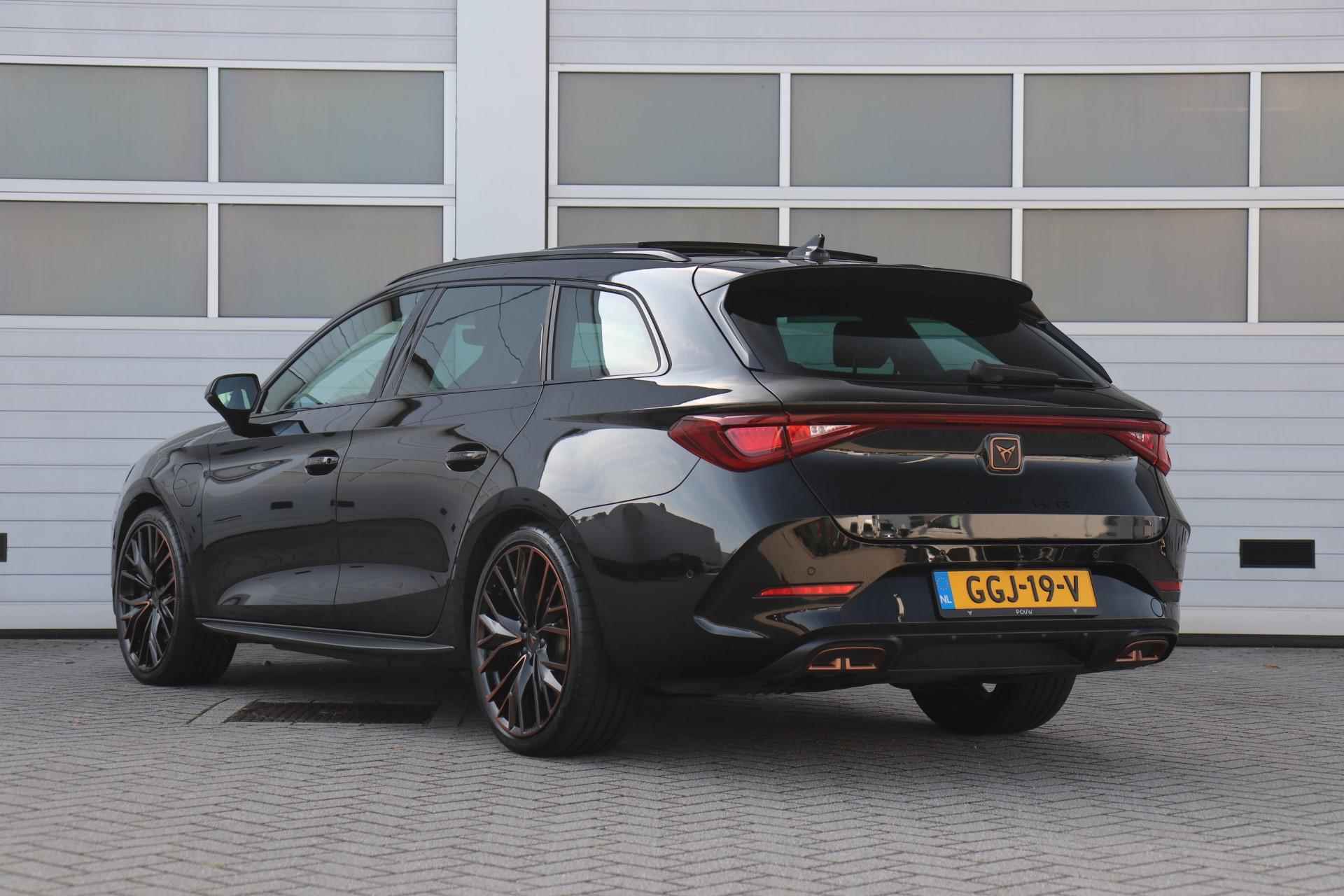 CUPRA Leon Sportstourer 1.4 245pk e-Hybrid VZ Copper Edition | SoH 96% | Panoramadak | 19" Velgen | Navigatie | Apple Carplay/Android Auto - 14/48