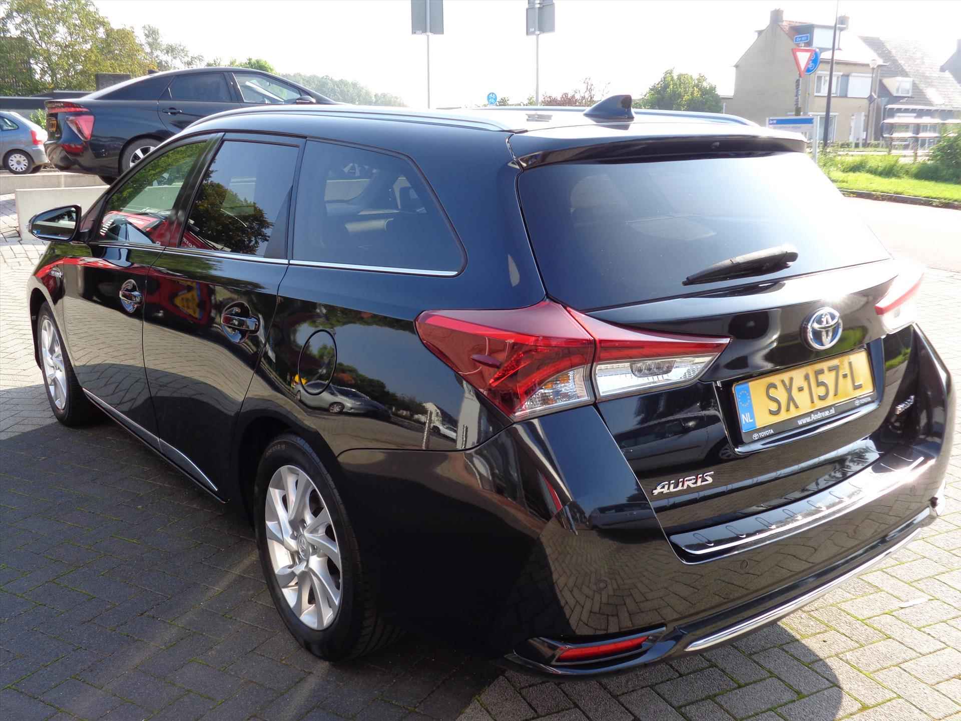 TOYOTA Auris Touring Sports 1.8 Hybrid CVT | TREKHAAK | NAVI | CRUISE CONTROLE - 5/23