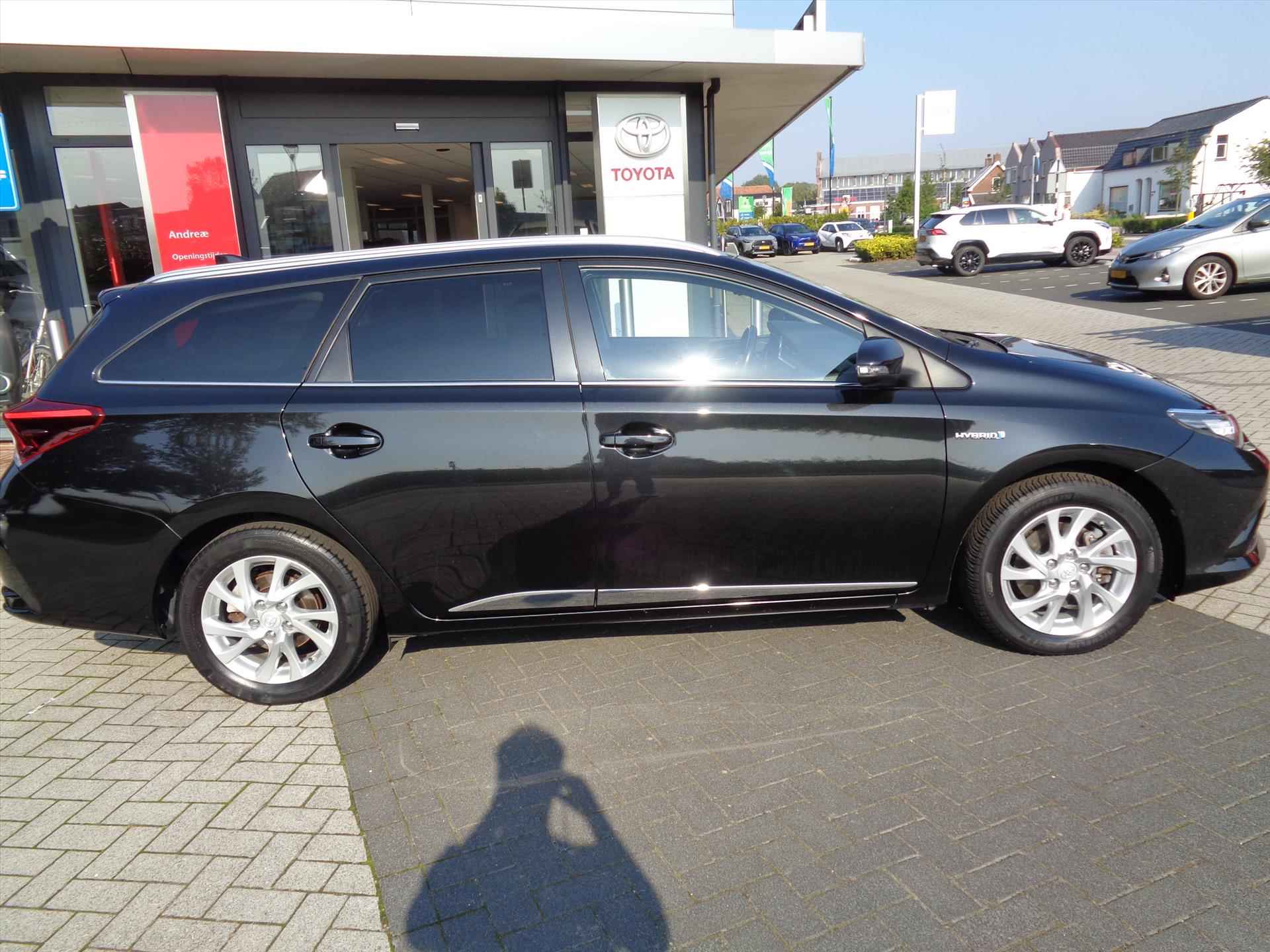 TOYOTA Auris Touring Sports 1.8 Hybrid CVT | TREKHAAK | NAVI | CRUISE CONTROLE - 8/23