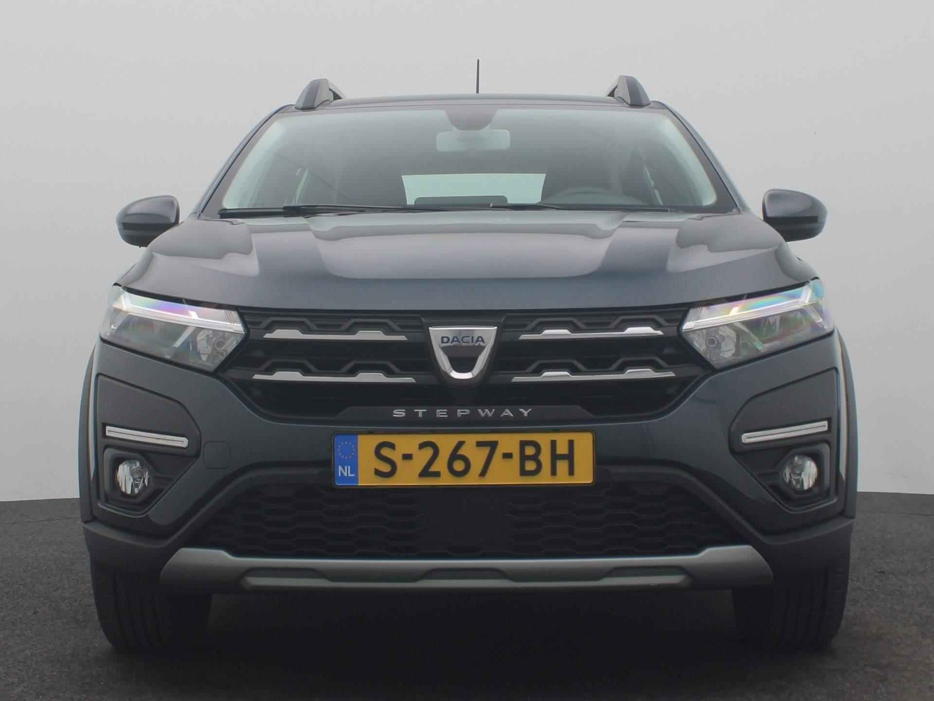 Dacia Sandero Stepway 1.0 TCe 90 Comfort - 8/39