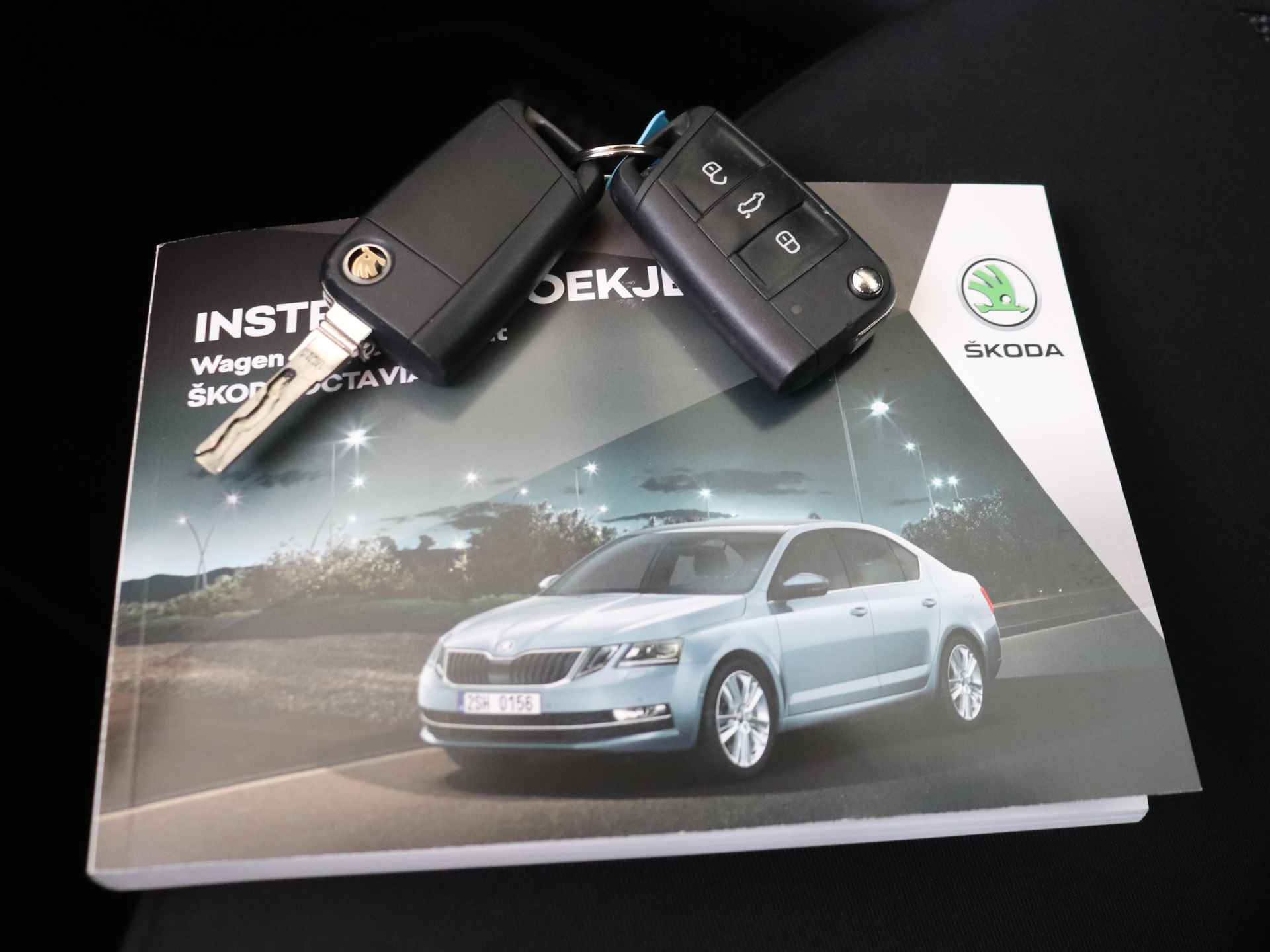 Škoda Octavia Combi 1.0 TSI Greentech Ambition Business | Climate Control | Navigatie | Lichtmetalen Velgen - 25/35