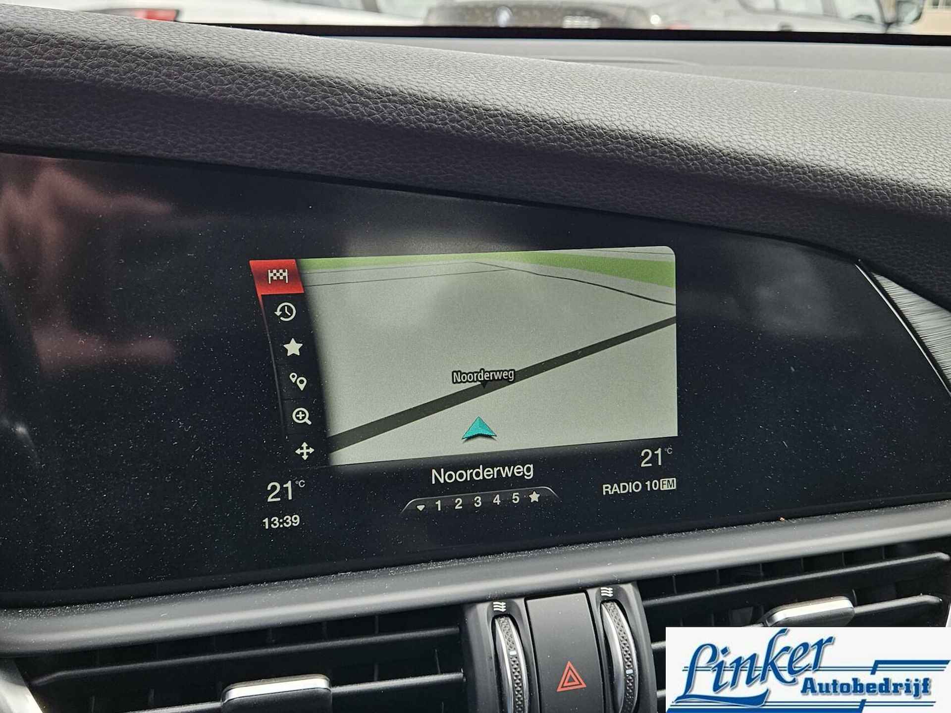 Alfa Romeo Giulia 2.0T Super LEDER CAMERA NL-AUTO 1e-eigenaar NIEUW APK - 26/28