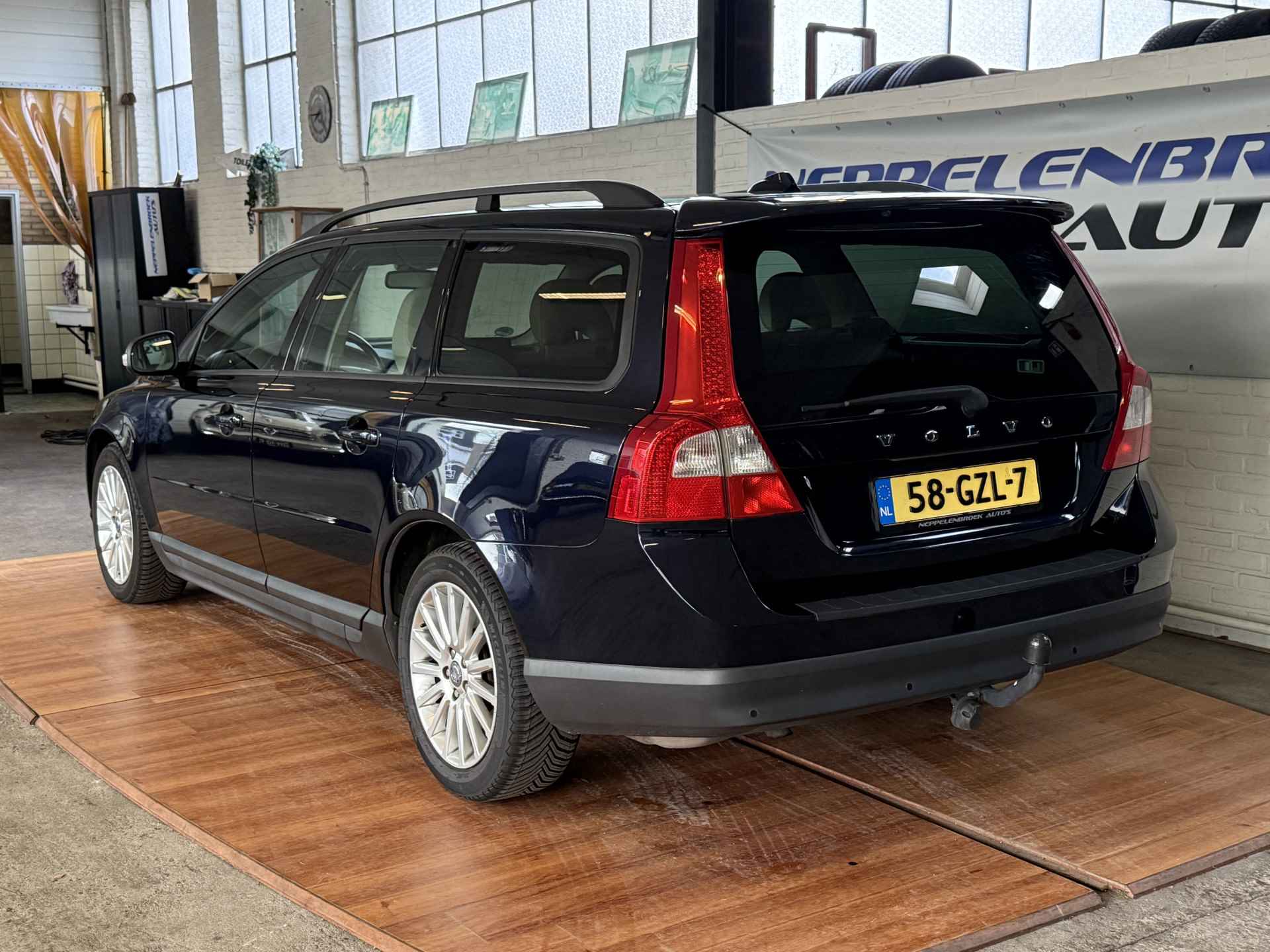 Volvo V70 2.5T Momentum - 4/21