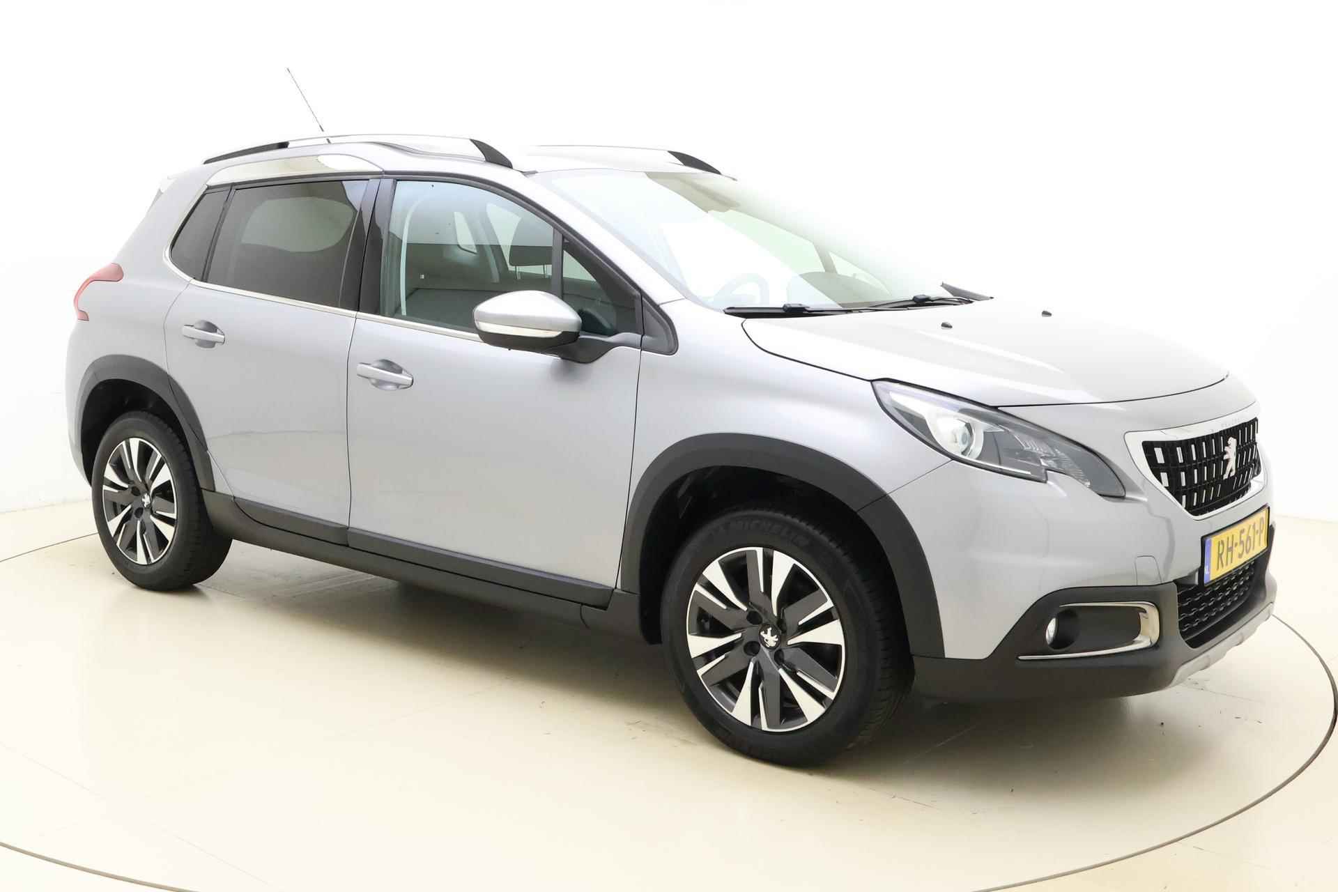 Peugeot 2008 1.2 PureTech Allure 110pk | Navigatie | Climate Control | Camera | Panoramadak | Cruise Control | Weinig Kilometers - 8/33