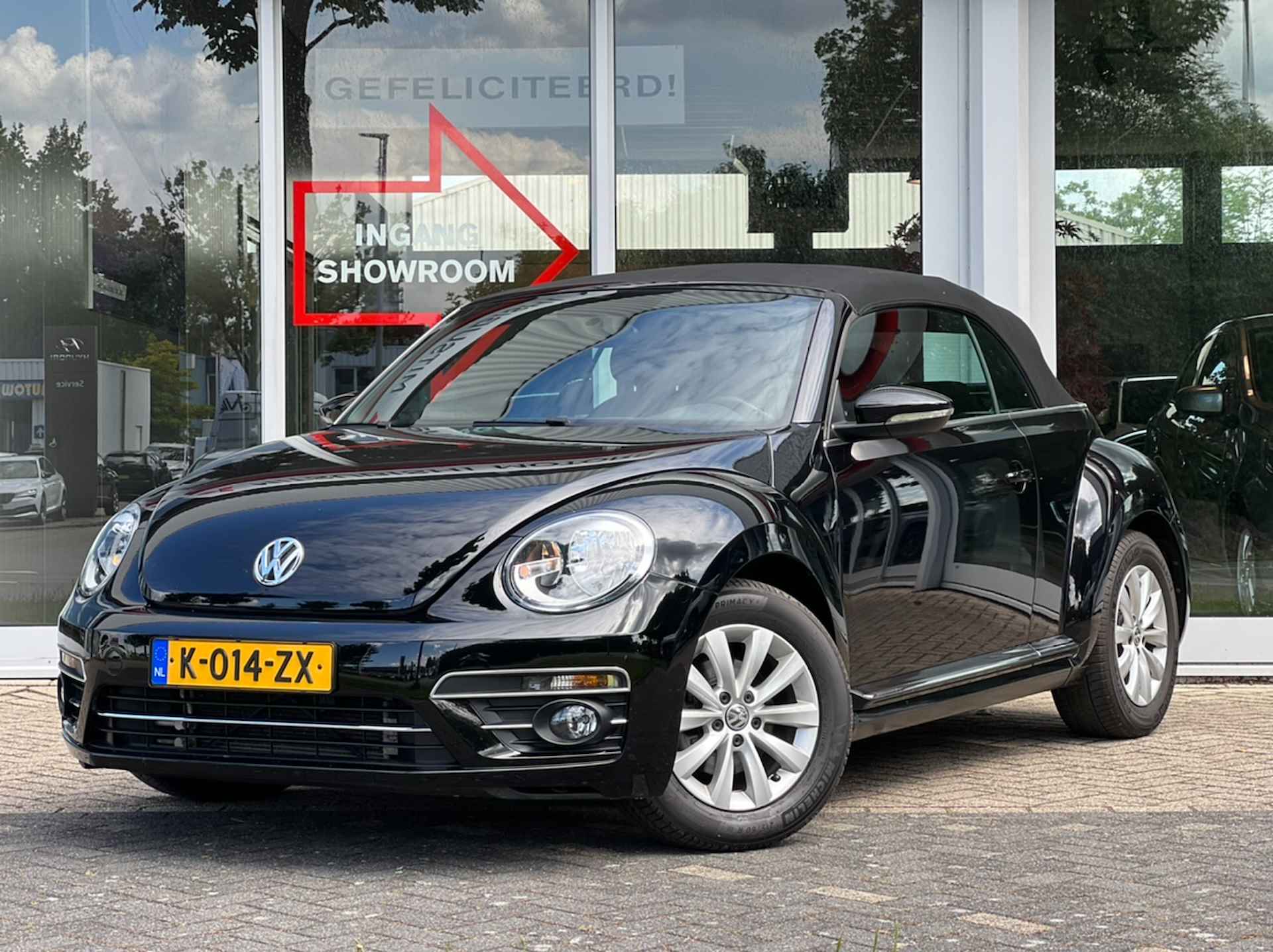 VOLKSWAGEN Beetle Cabrio 1.2 TSI 105PK Exclusive Series | Navi - 12/23