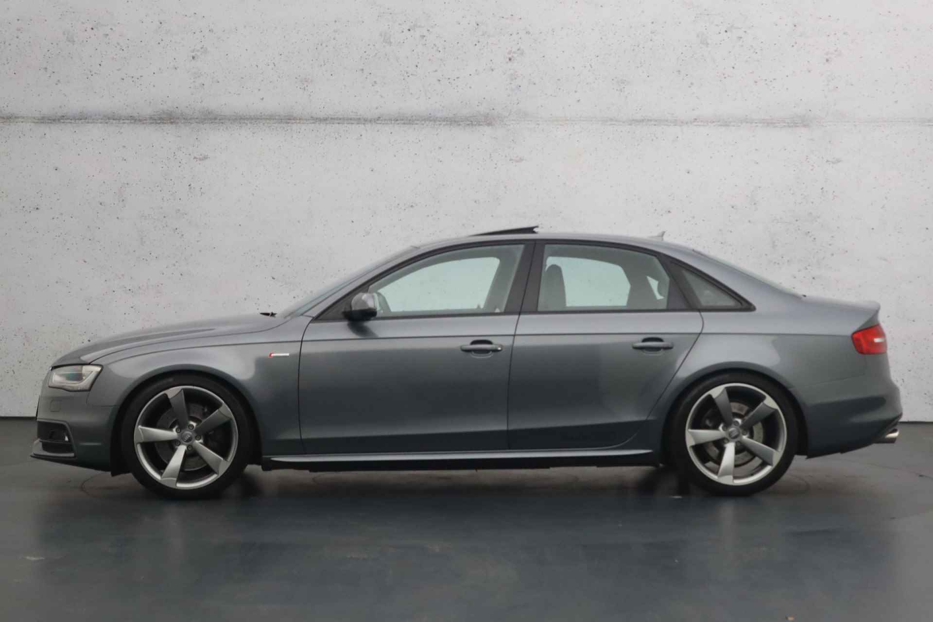 Audi S4 Limousine 3.0 TFSI S4 quattro Pro Line | Elektrisch glazen schuifdak | Parkeersensoren | Airconditioning - 7/31