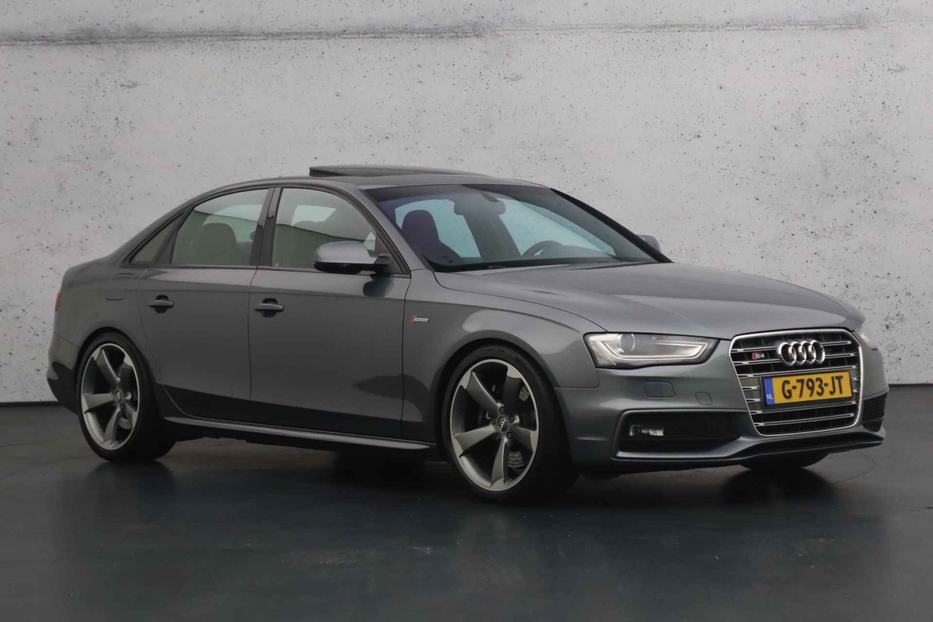 Audi S4 Limousine 3.0 TFSI S4 quattro Pro Line | Elektrisch glazen schuifdak | Parkeersensoren | Airconditioning - 25/31