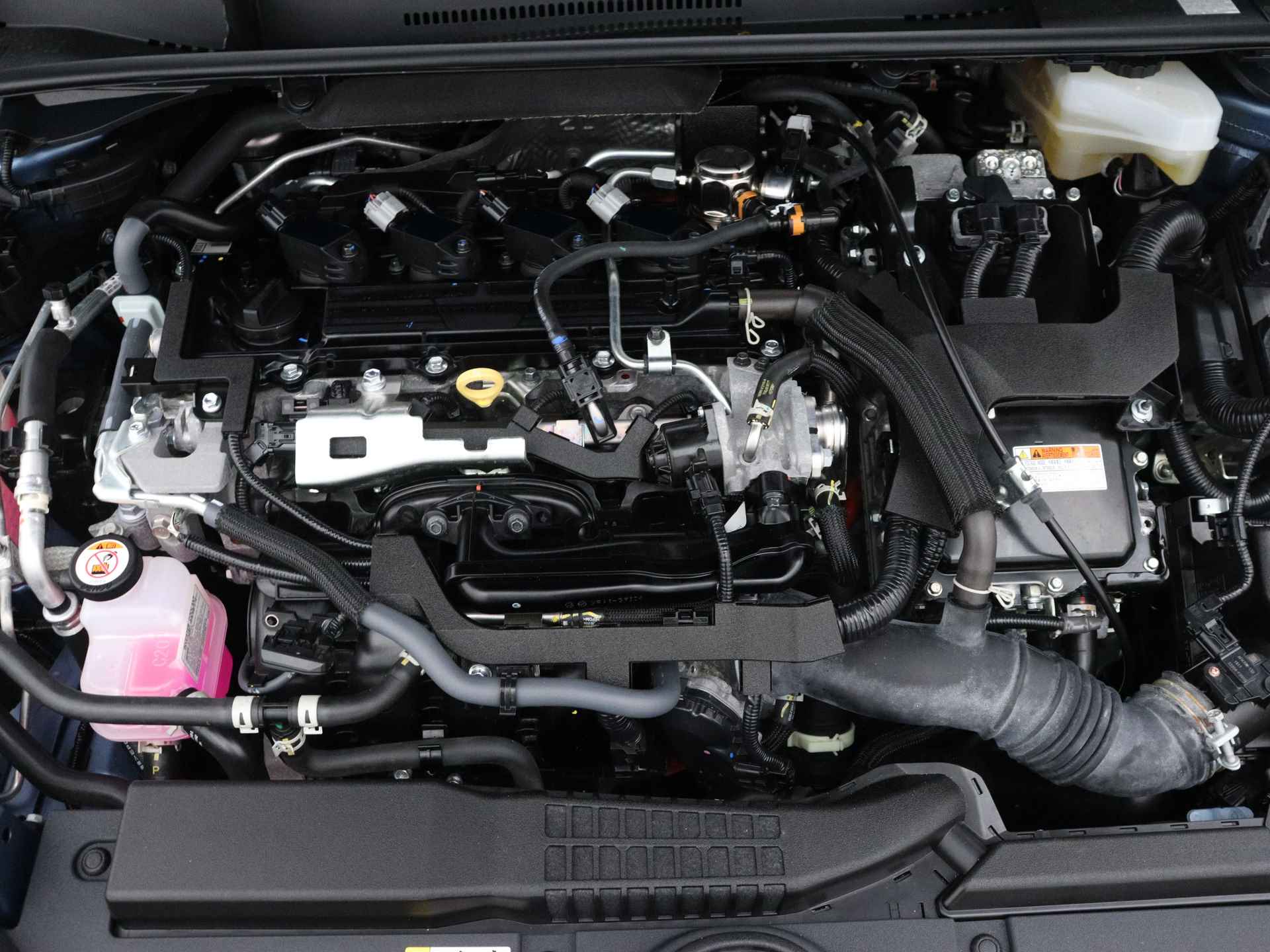 Toyota Corolla 2.0 Hybrid Style Bi-tone Limited | Navigatie | Stoelverwarming | - 41/44