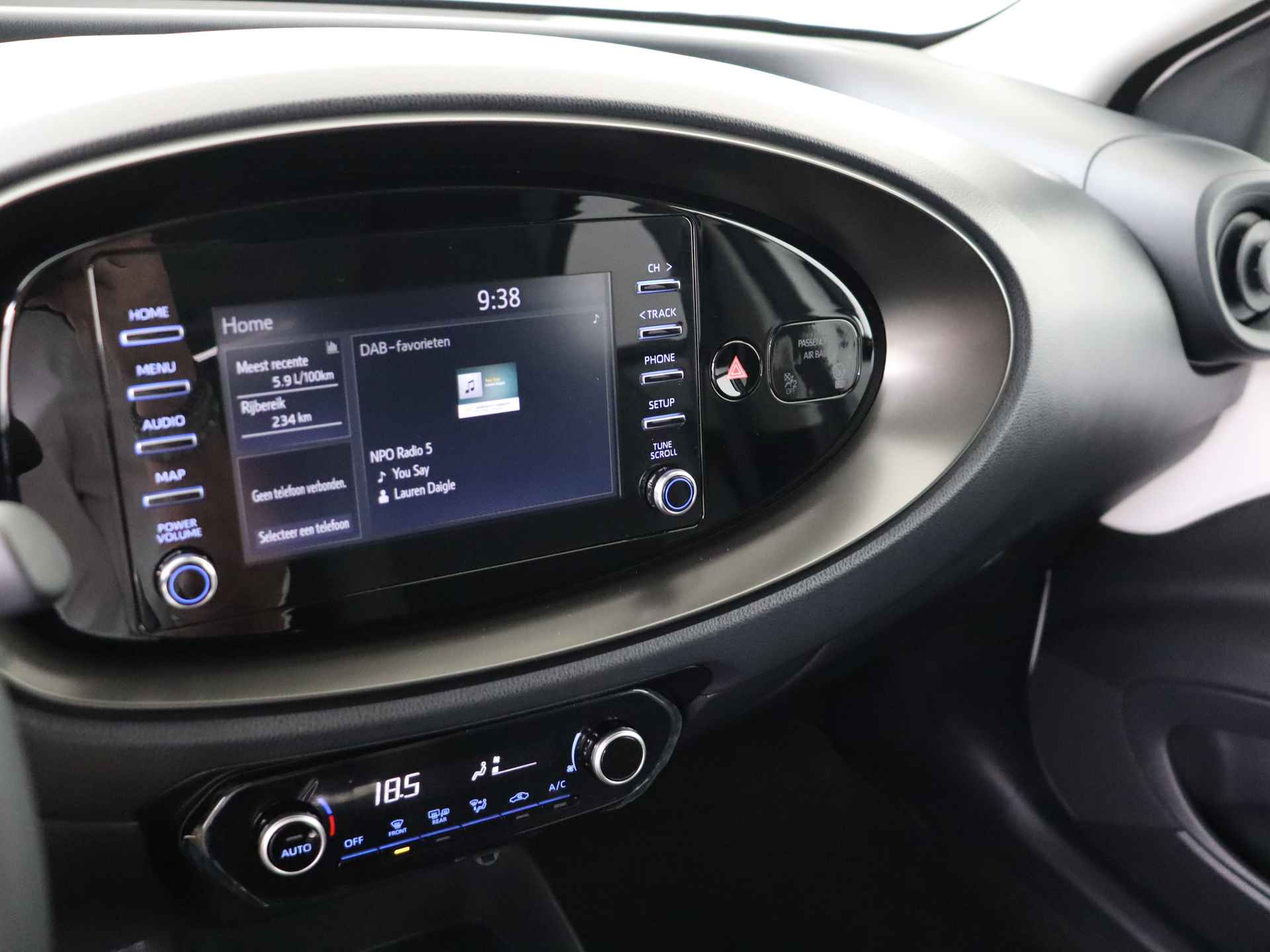 Toyota Aygo X 1.0 VVT-i MT first edition I Apple Carplay/Android Auto I Climate Control I Cruise Control Adaptief I Camera I LM Velgen I 1e Eigenaar I LOUWMAN Onderhouden I - 7/41