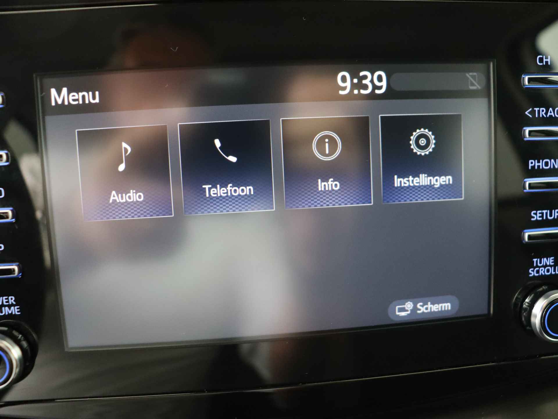 Toyota Aygo X 1.0 VVT-i MT first edition I Apple Carplay/Android Auto I Climate Control I Cruise Control Adaptief I Camera I LM Velgen I 1e Eigenaar I LOUWMAN Onderhouden I - 40/41