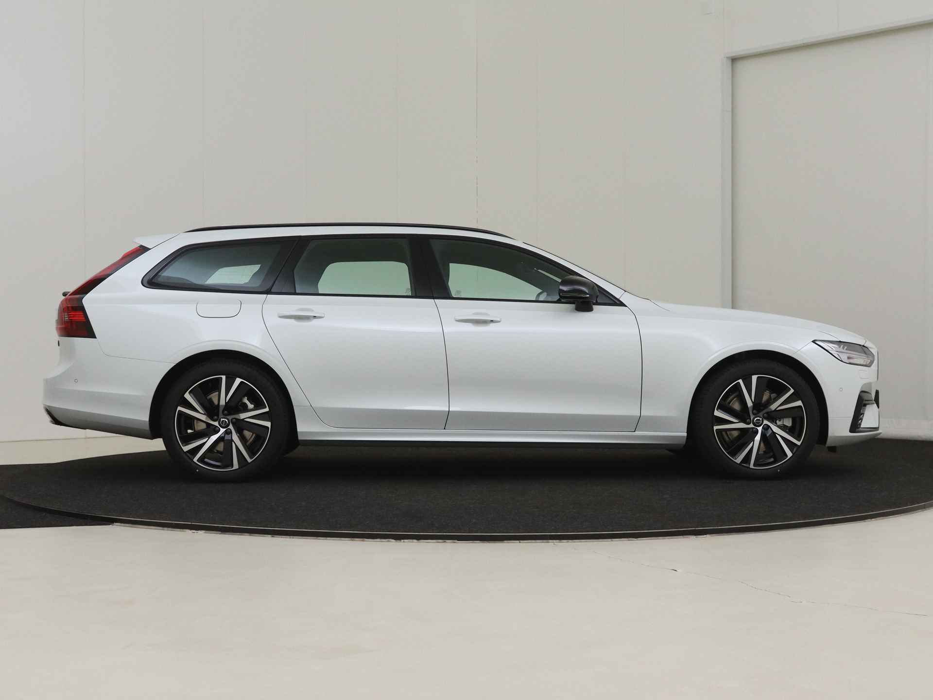 Volvo V90 T6 Recharge 350PK AWD Ultimate Dark | Bowers & Wilkins | Luchtvering | Trekhaak | 360° Camera | - 7/16