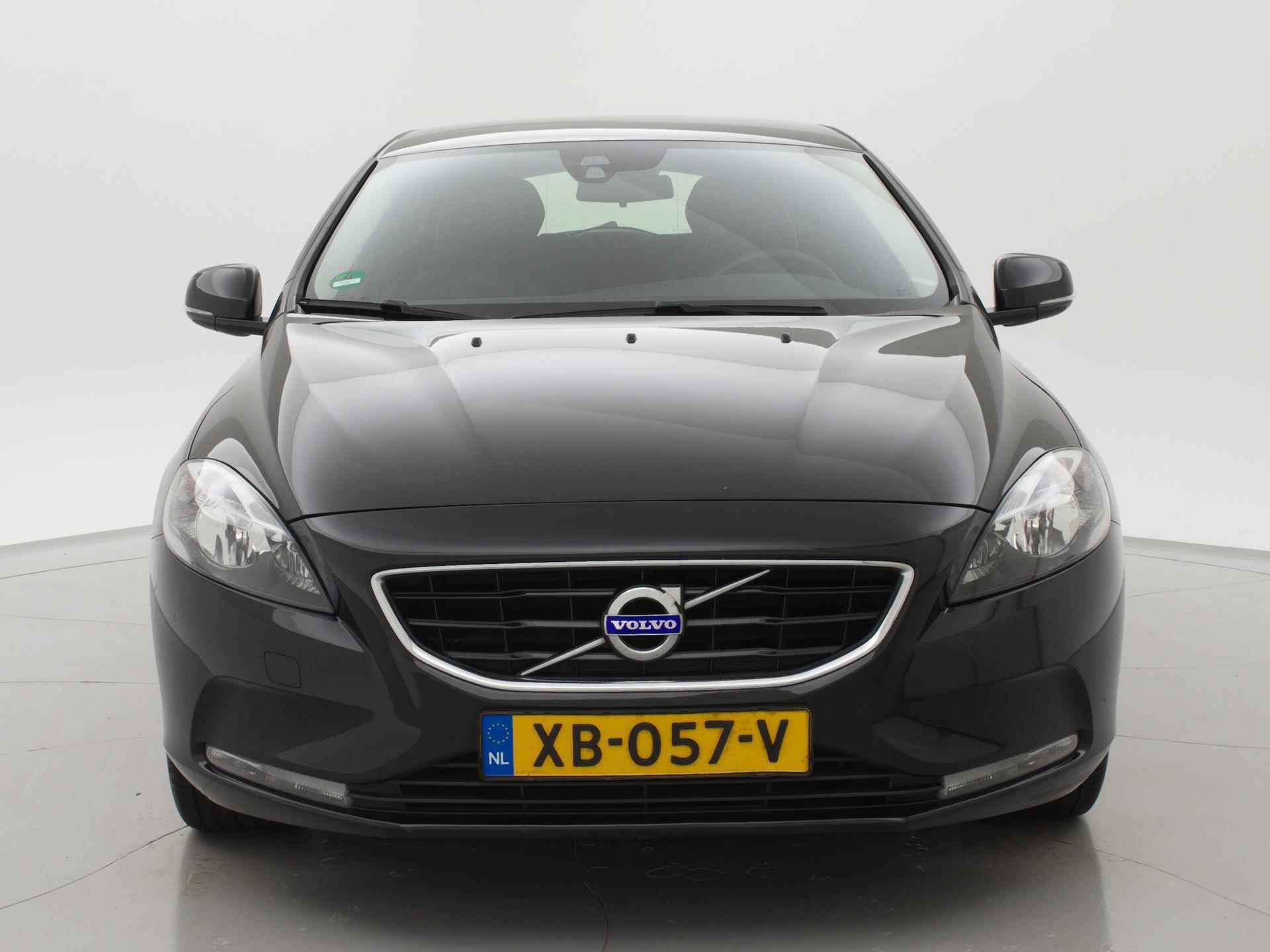 Volvo V40 2.0 D2 OCEAN RACE + LEDER / NAVIGATIE / 17 INCH LMV - 8/26