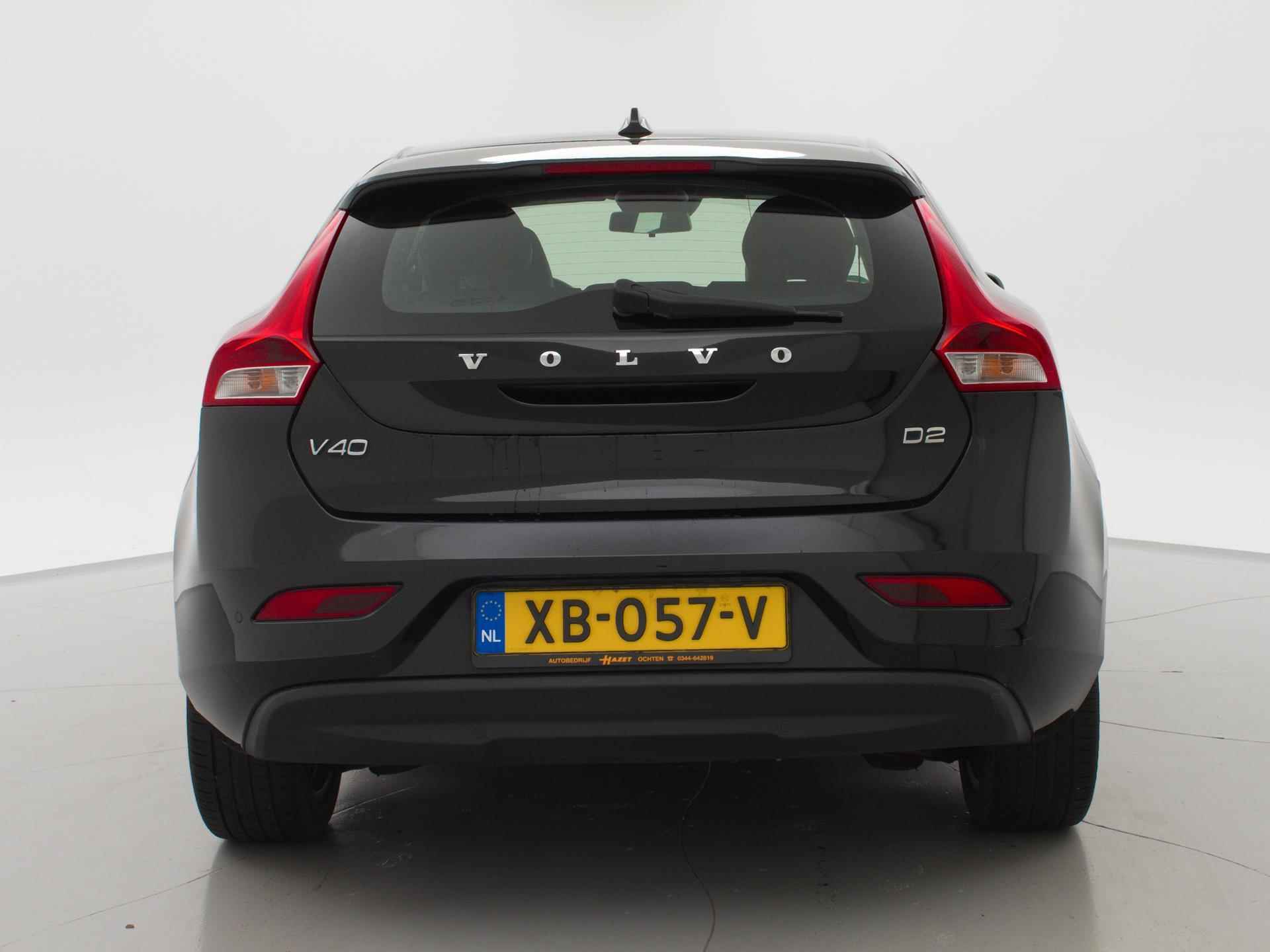 Volvo V40 2.0 D2 OCEAN RACE + LEDER / NAVIGATIE / 17 INCH LMV - 9/26