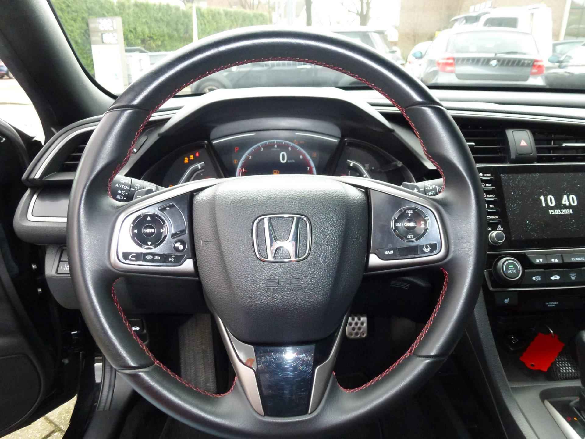Honda Civic 1.0 i-VTEC Executive // VOLLEDIG ONDERHOUDEN / AUTOMAAT / KEYLESS ENTRY / PANORAMA - 9/15