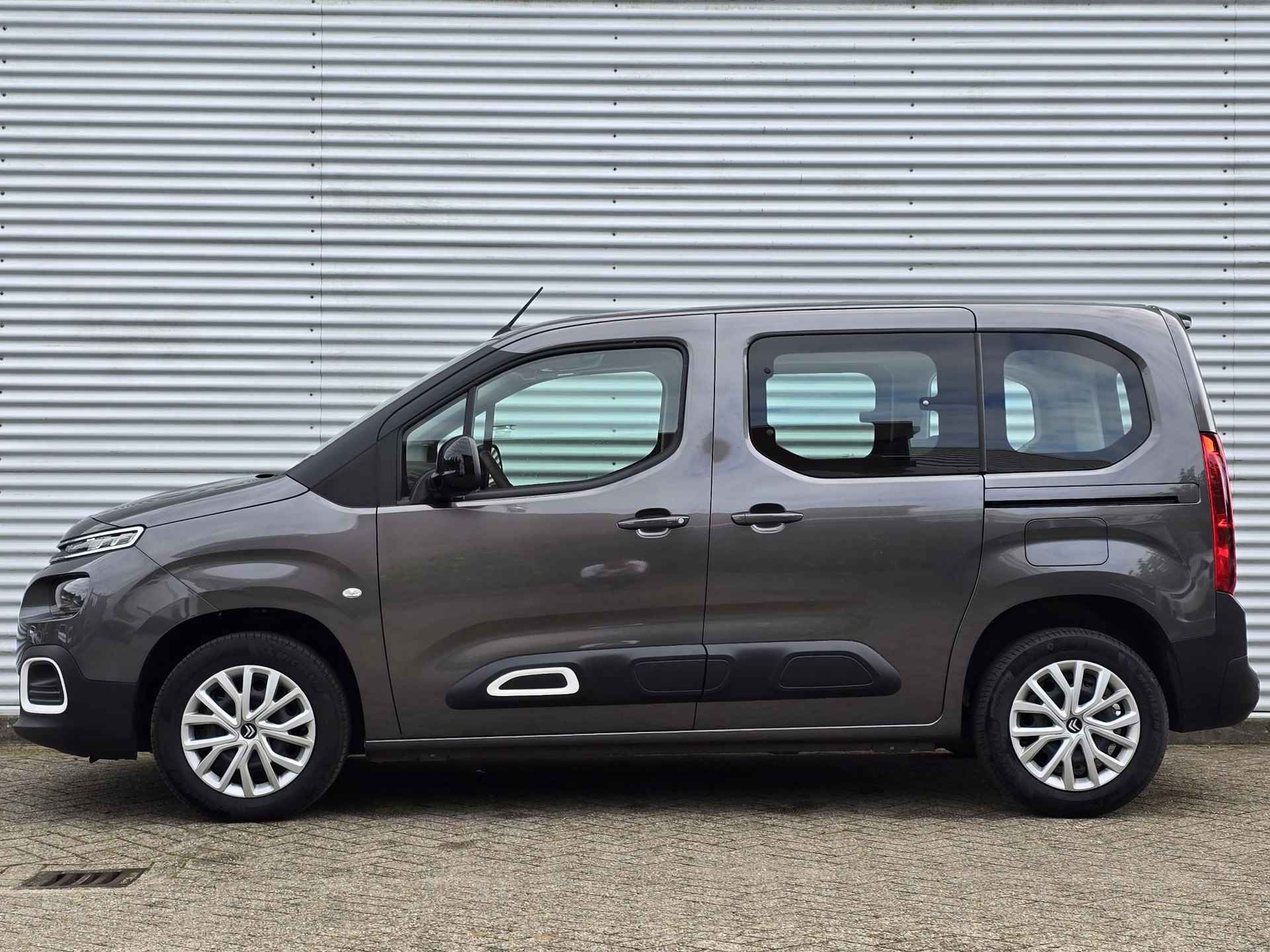 Citroën Berlingo MPV Feel Pack 1.2 PureTech 110pk H6 | NAVI | CLIMA | CAMERA | KEYLESS ENTRY | STOELVERW. | DAB+ | - 11/69