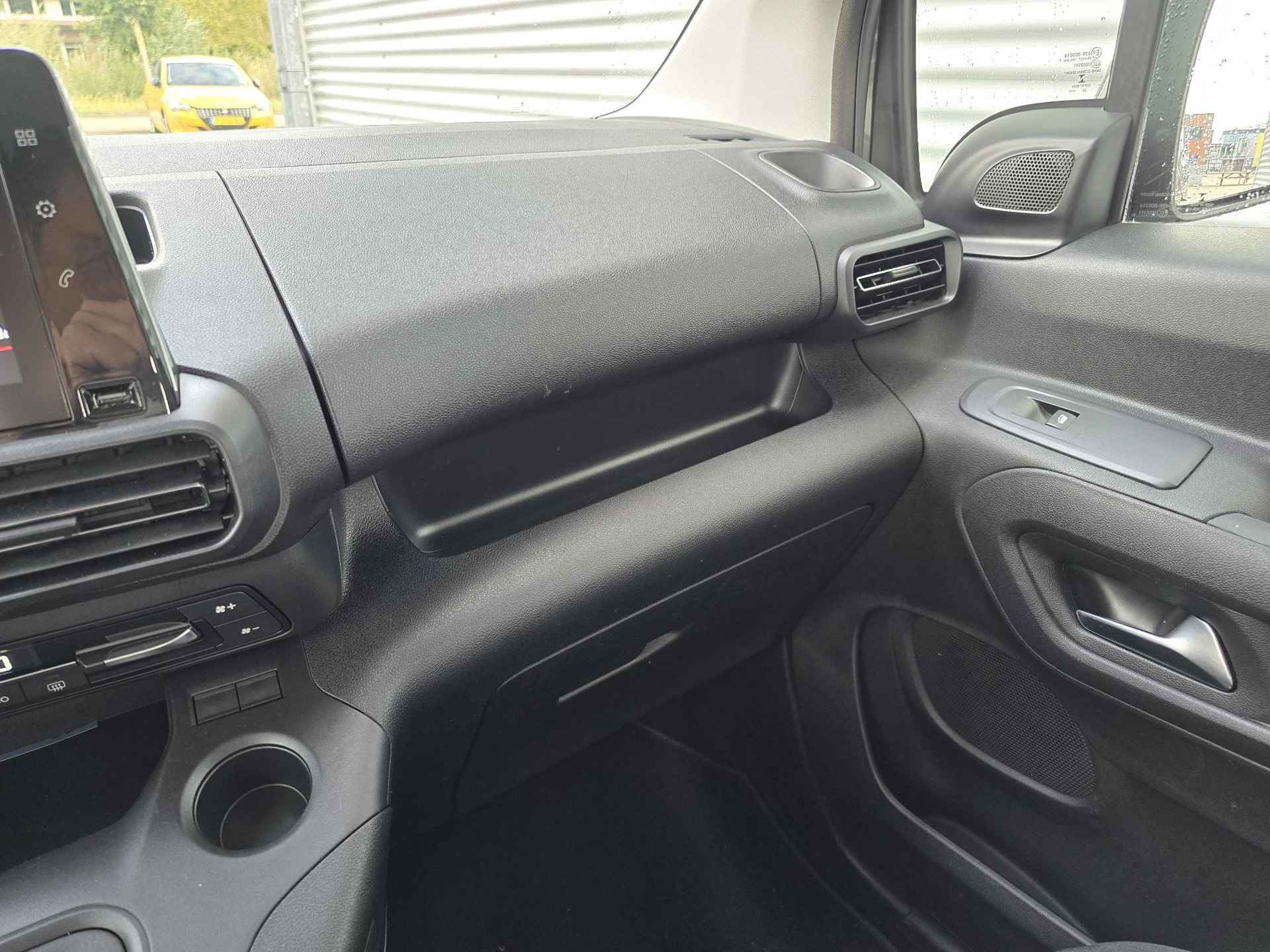 Citroën Berlingo MPV Feel Pack 1.2 PureTech 110pk H6 | NAVI | CLIMA | CAMERA | KEYLESS ENTRY | STOELVERW. | DAB+ | - 17/69